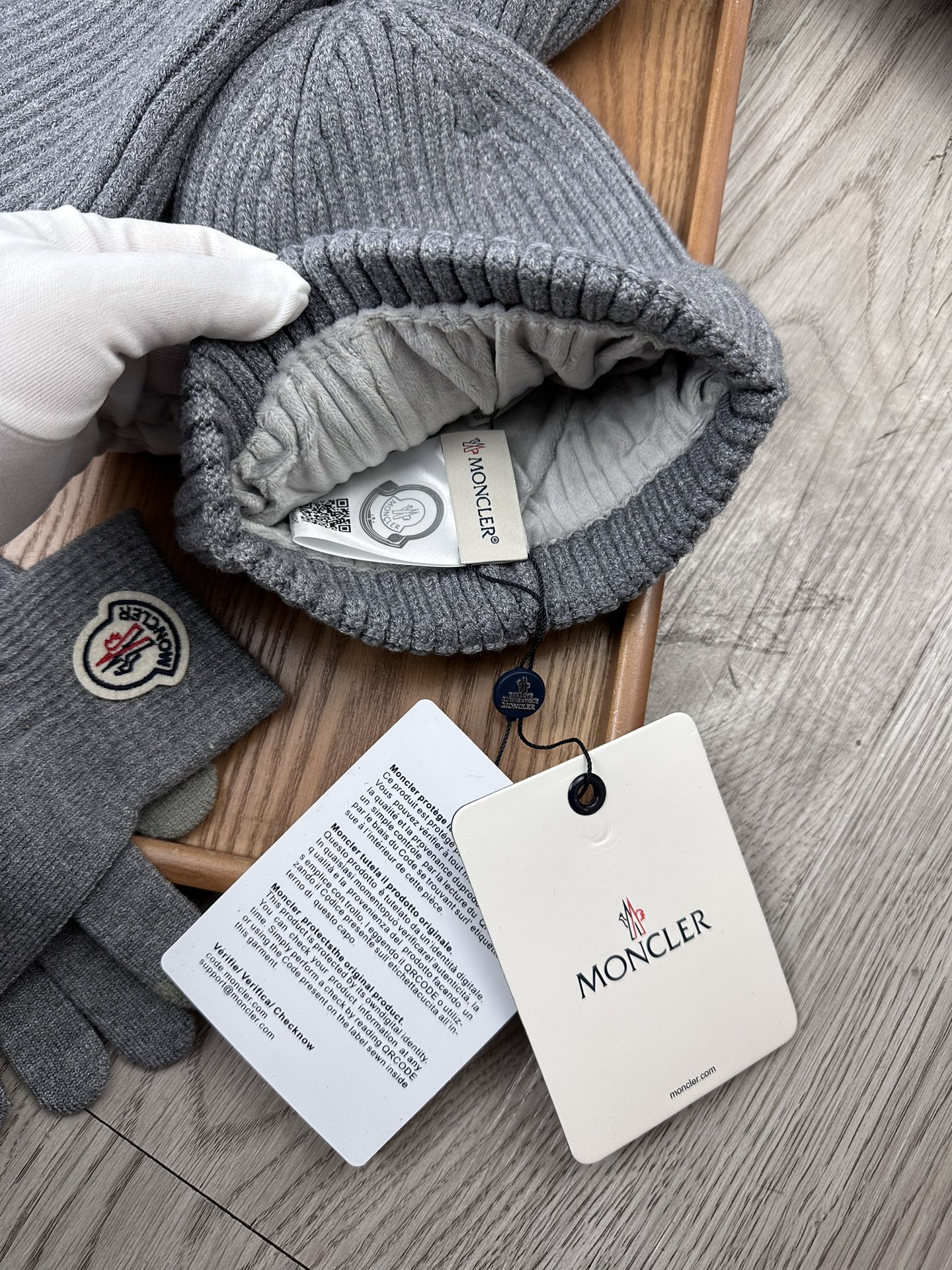 Scarf ➕ Hat ➕ Gloves: Three piece set - Comprehensive 7