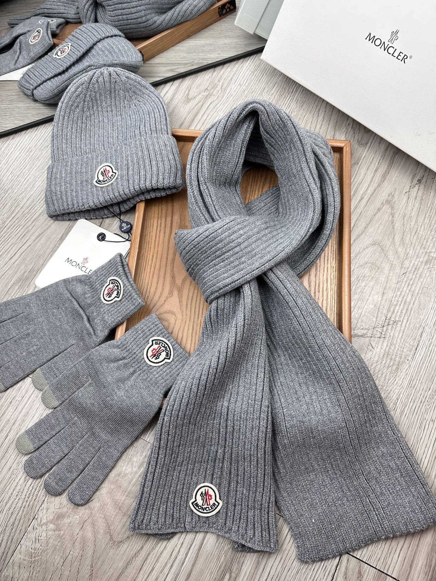 Scarf ➕ Hat ➕ Gloves: Three piece set - Comprehensive 5