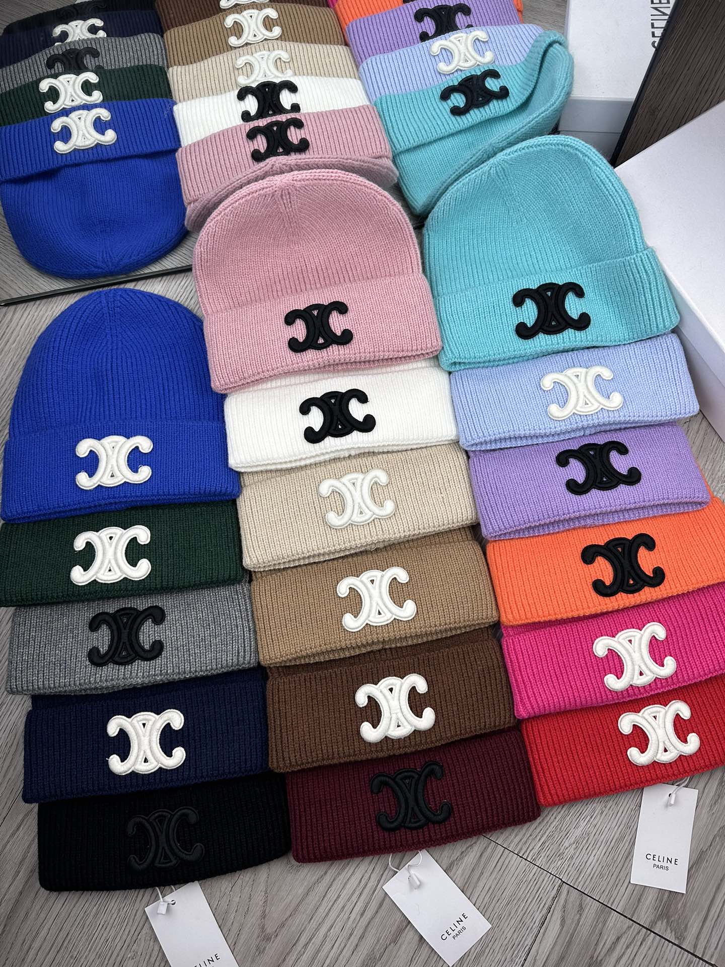 。赛琳。福利特惠！！【细毛线针织单帽】新款上架，特别实惠的一个系列帽子，面料：细毛线。密度紧致！毛线针织