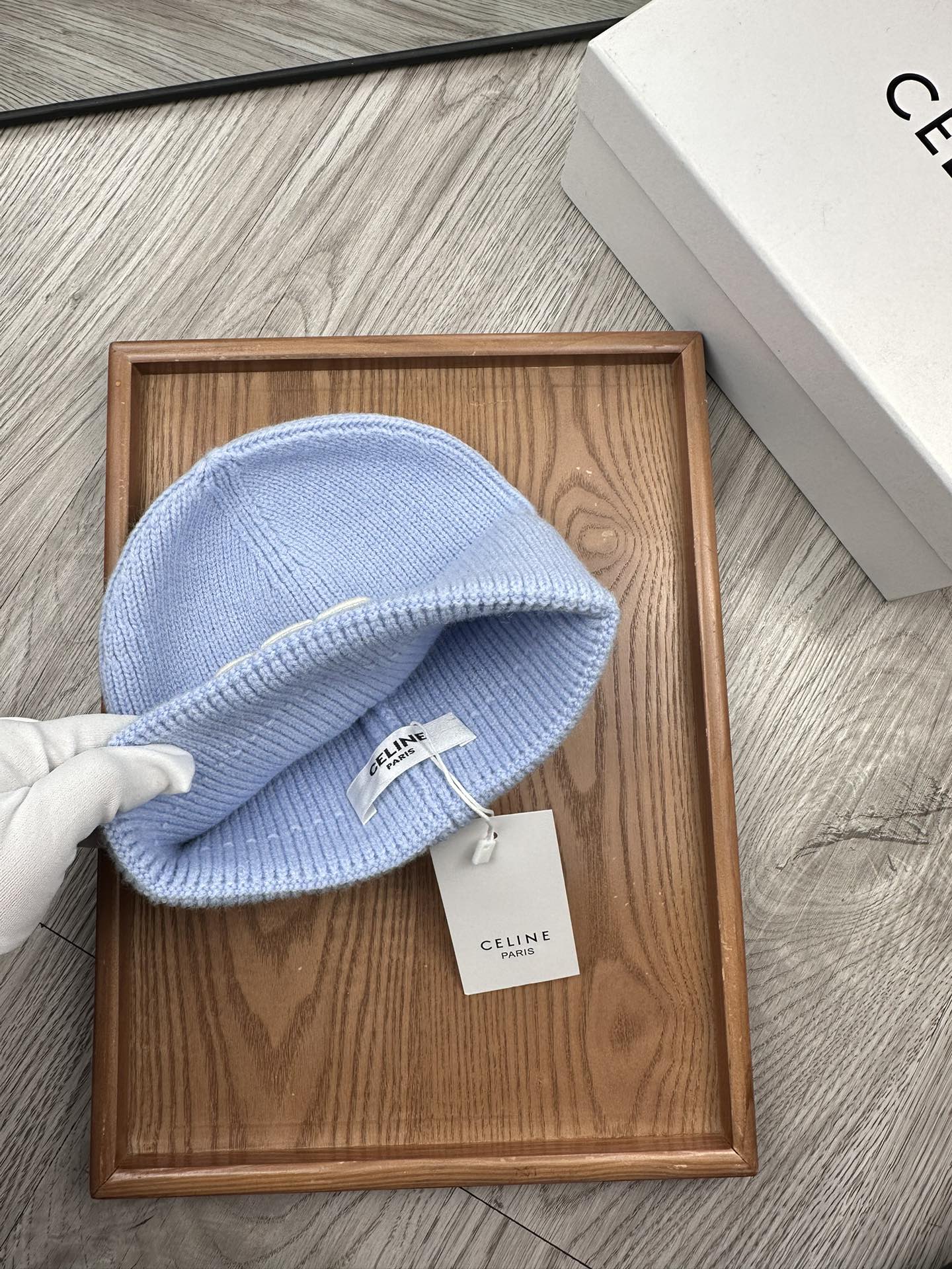 。赛琳。福利特惠！！【细毛线针织单帽】新款上架，特别实惠的一个系列帽子，面料：细毛线。密度紧致！毛线针织