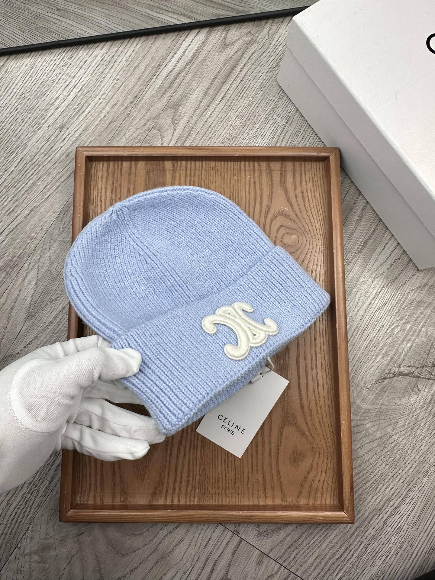 。赛琳。福利特惠！！【细毛线针织单帽】新款上架，特别实惠的一个系列帽子，面料：细毛线。密度紧致！毛线针织