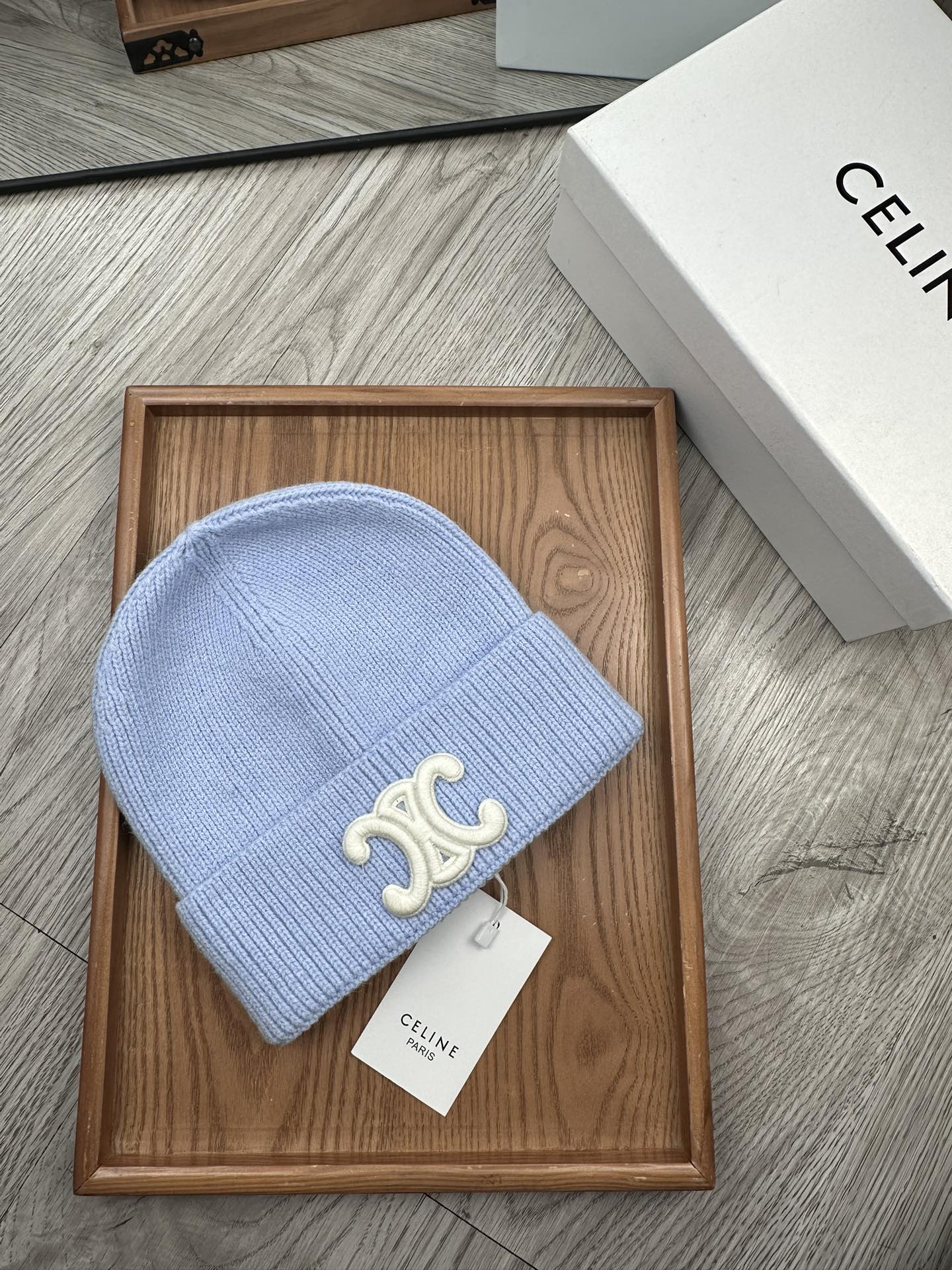 。赛琳。福利特惠！！【细毛线针织单帽】新款上架，特别实惠的一个系列帽子，面料：细毛线。密度紧致！毛线针织