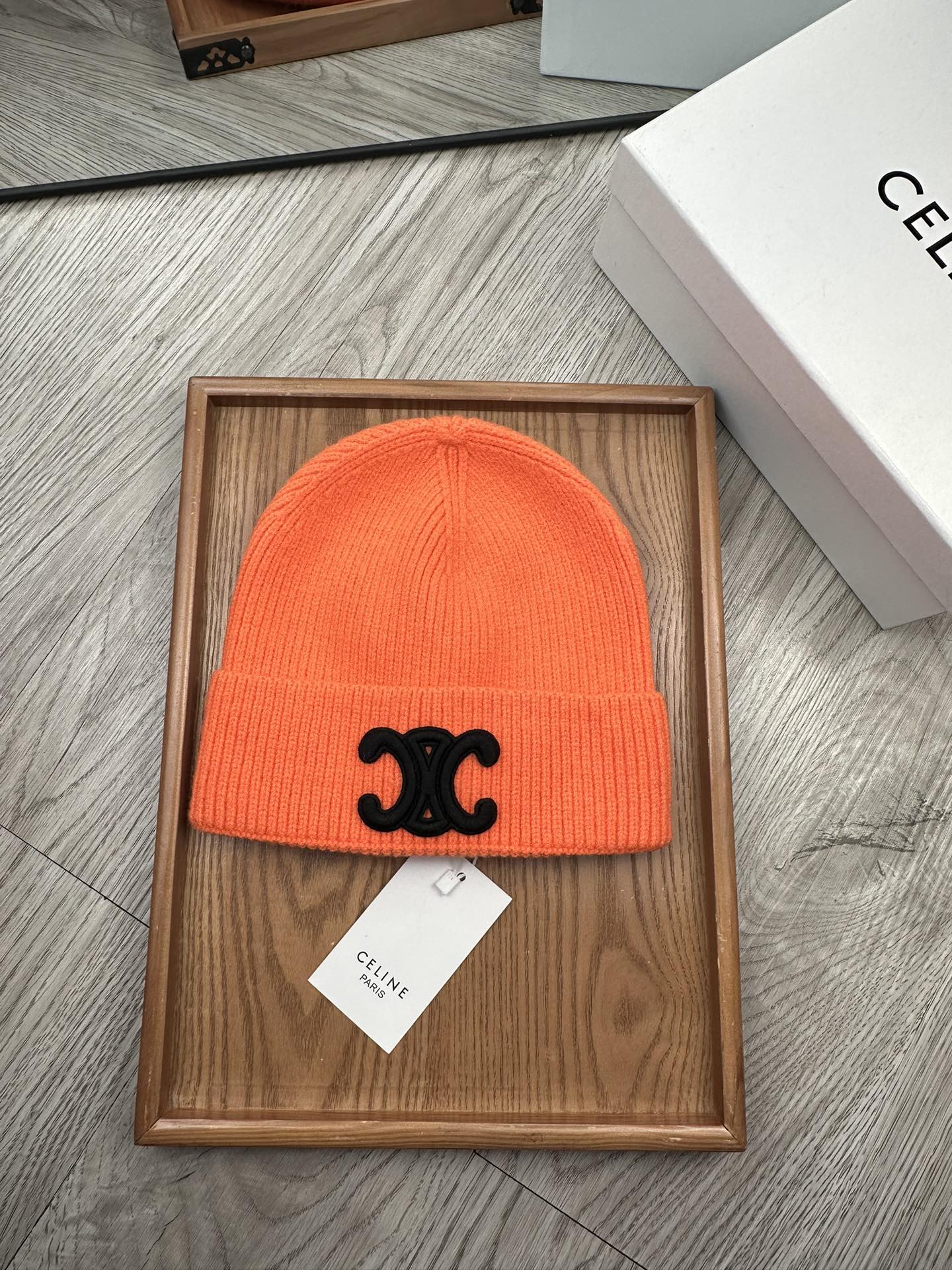 。赛琳。福利特惠！！【细毛线针织单帽】新款上架，特别实惠的一个系列帽子，面料：细毛线。密度紧致！毛线针织