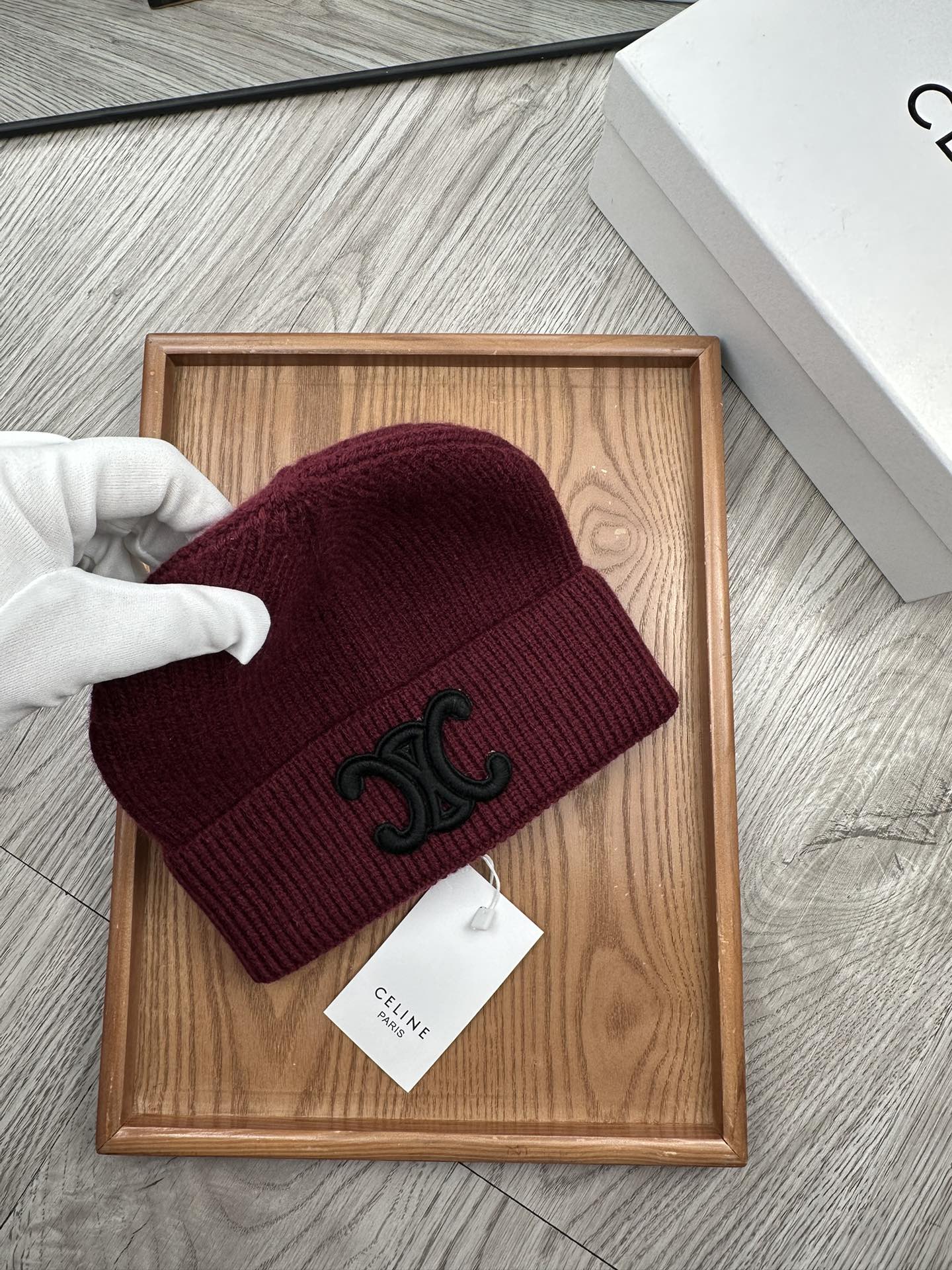 。赛琳。福利特惠！！【细毛线针织单帽】新款上架，特别实惠的一个系列帽子，面料：细毛线。密度紧致！毛线针织