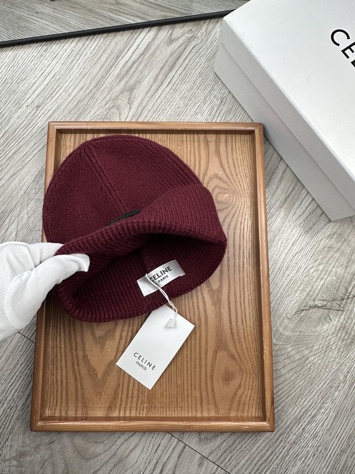 。赛琳。福利特惠！！【细毛线针织单帽】新款上架，特别实惠的一个系列帽子，面料：细毛线。密度紧致！毛线针织