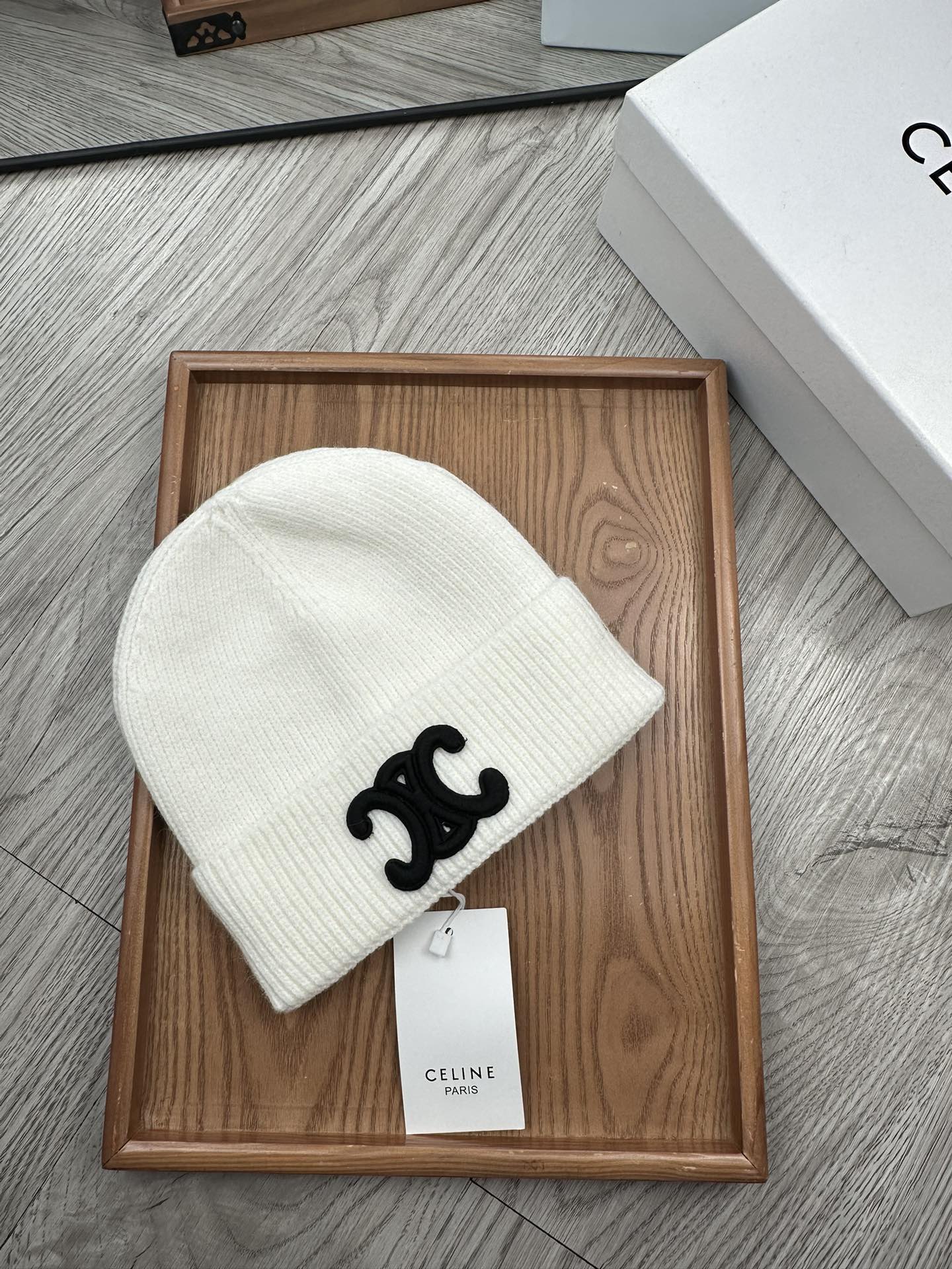 。赛琳。福利特惠！！【细毛线针织单帽】新款上架，特别实惠的一个系列帽子，面料：细毛线。密度紧致！毛线针织