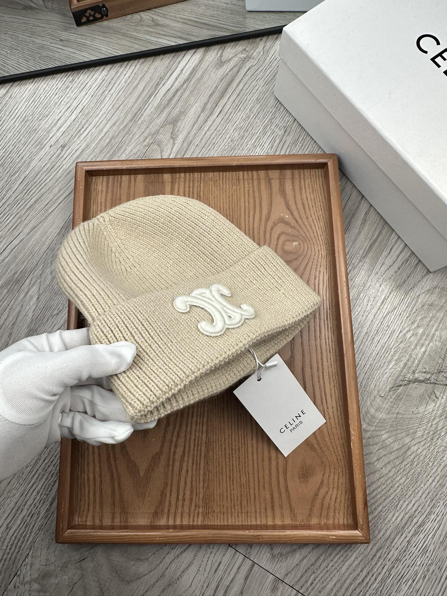 。赛琳。福利特惠！！【细毛线针织单帽】新款上架，特别实惠的一个系列帽子，面料：细毛线。密度紧致！毛线针织