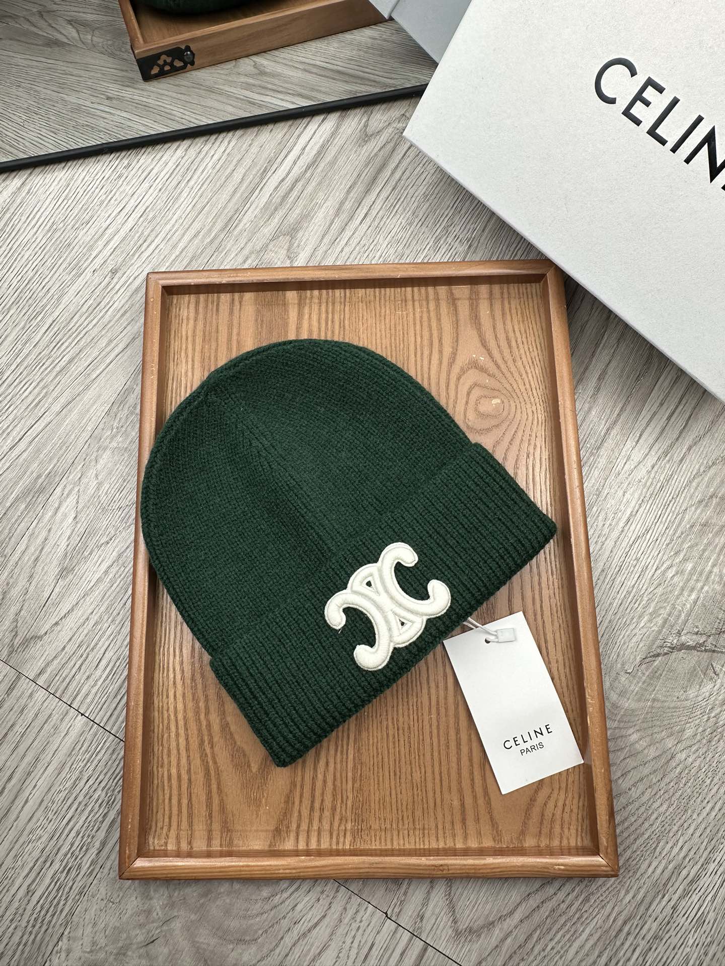 。赛琳。福利特惠！！【细毛线针织单帽】新款上架，特别实惠的一个系列帽子，面料：细毛线。密度紧致！毛线针织