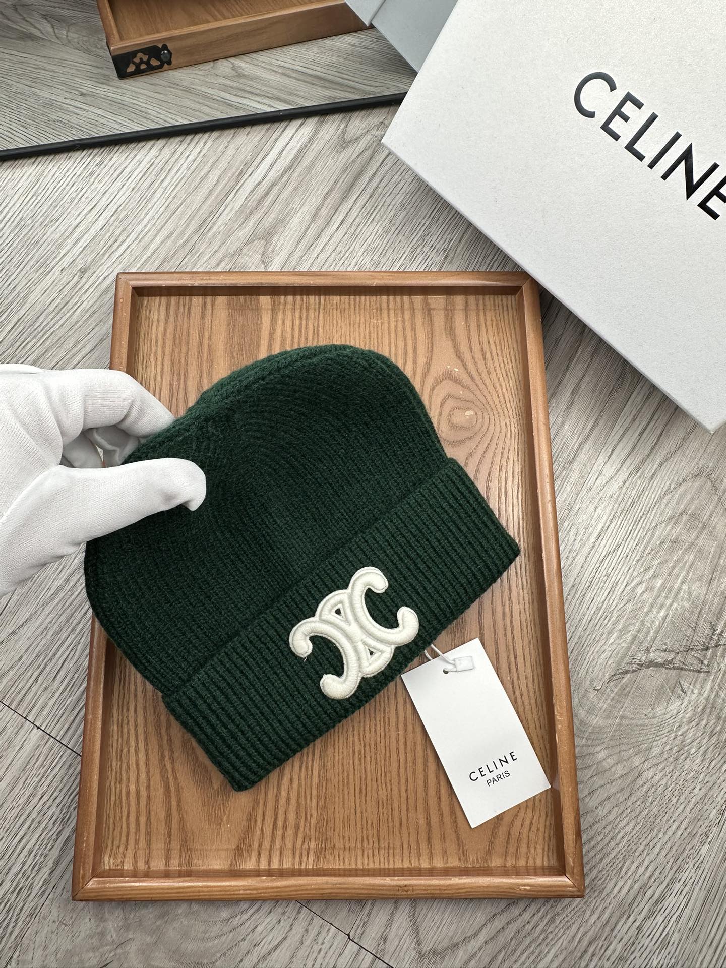 。赛琳。福利特惠！！【细毛线针织单帽】新款上架，特别实惠的一个系列帽子，面料：细毛线。密度紧致！毛线针织