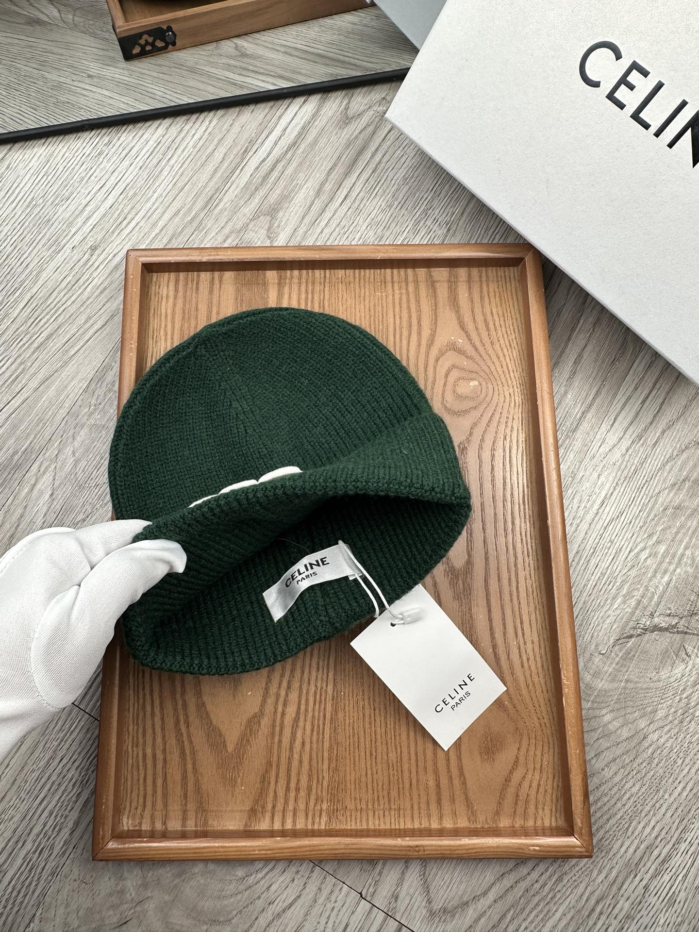 。赛琳。福利特惠！！【细毛线针织单帽】新款上架，特别实惠的一个系列帽子，面料：细毛线。密度紧致！毛线针织