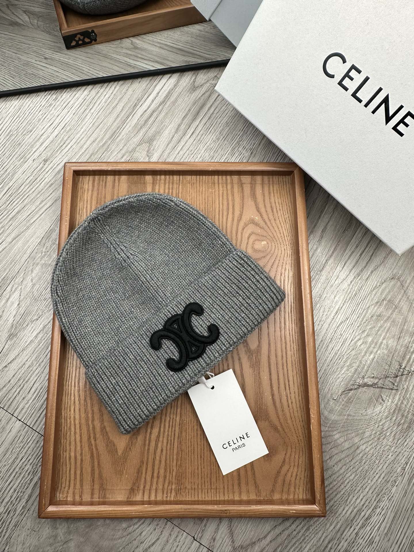 。赛琳。福利特惠！！【细毛线针织单帽】新款上架，特别实惠的一个系列帽子，面料：细毛线。密度紧致！毛线针织