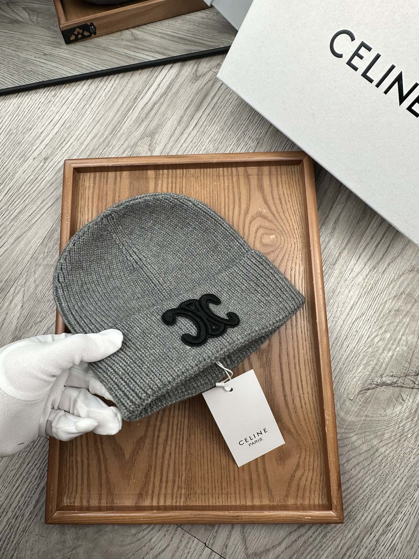 。赛琳。福利特惠！！【细毛线针织单帽】新款上架，特别实惠的一个系列帽子，面料：细毛线。密度紧致！毛线针织