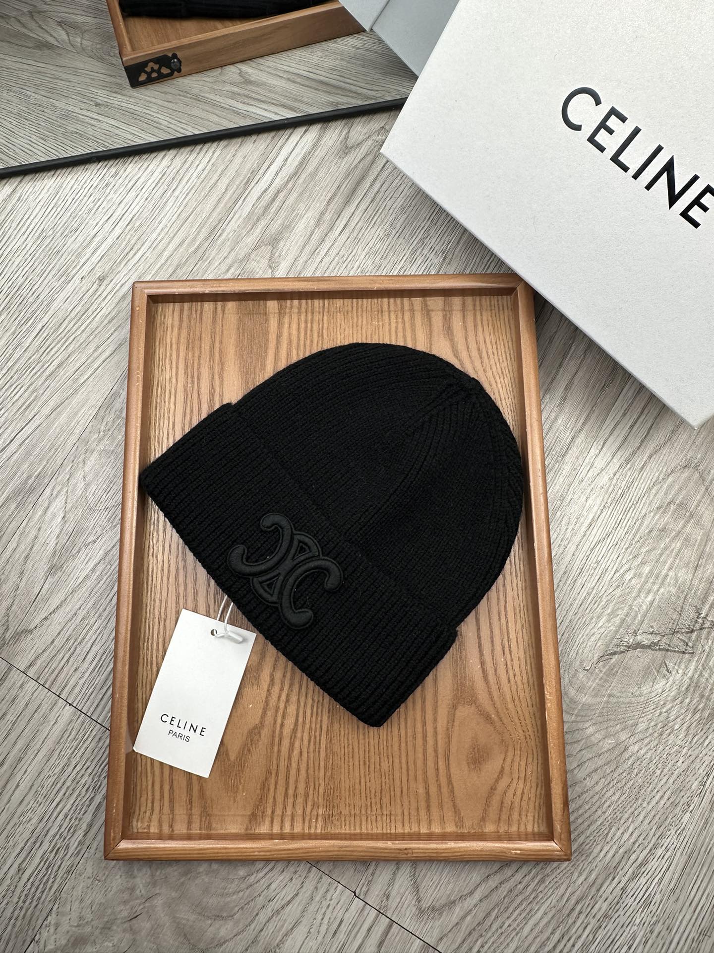 。赛琳。福利特惠！！【细毛线针织单帽】新款上架，特别实惠的一个系列帽子，面料：细毛线。密度紧致！毛线针织