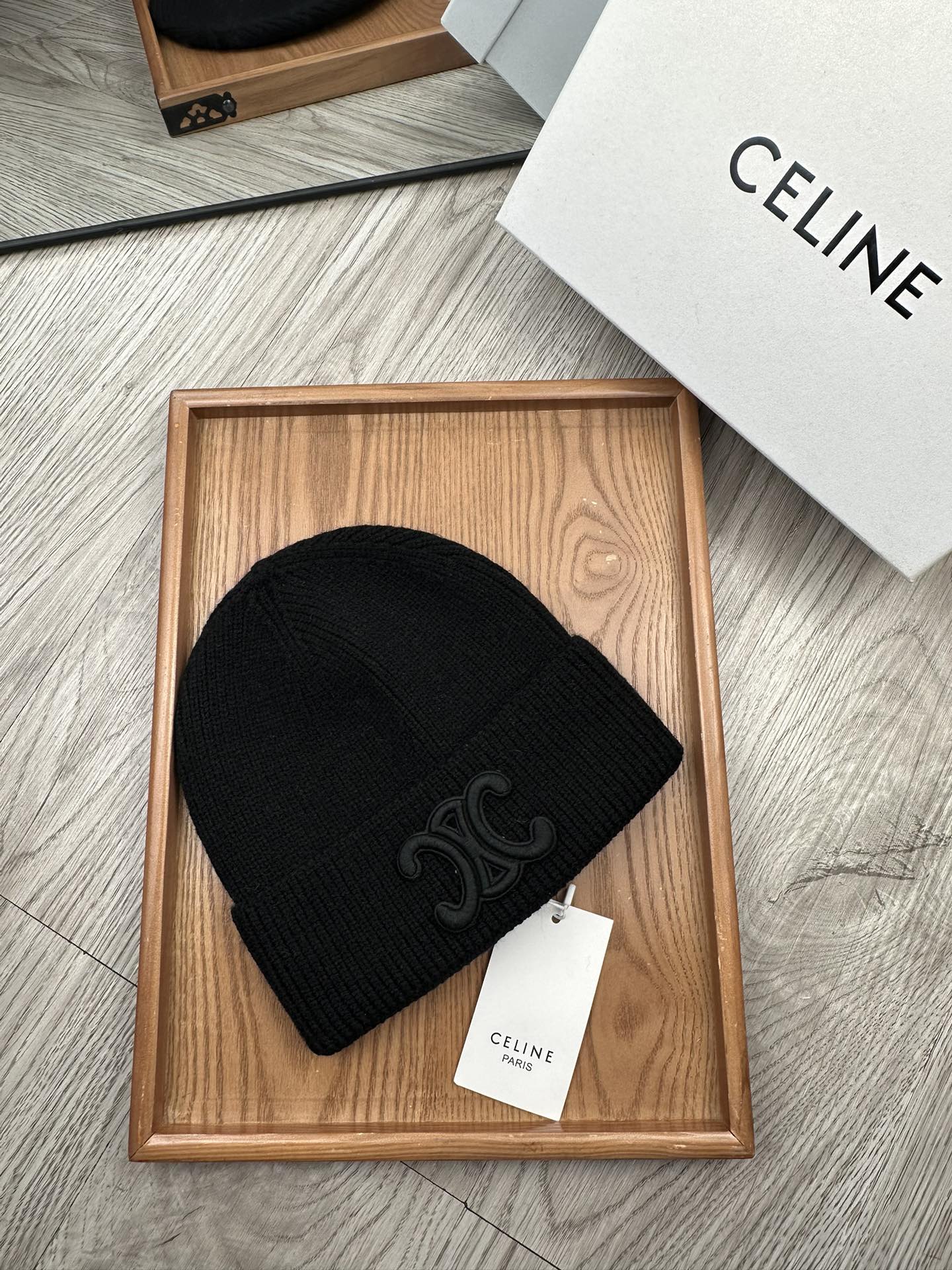 。赛琳。福利特惠！！【细毛线针织单帽】新款上架，特别实惠的一个系列帽子，面料：细毛线。密度紧致！毛线针织