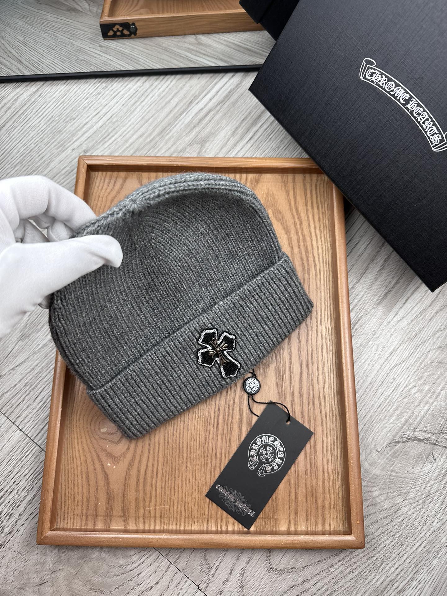 。克罗心。福利特惠！！【细毛线针织单帽】新款上架，特别实惠的一个系列帽子，面料：细毛线。密度紧致！毛线针