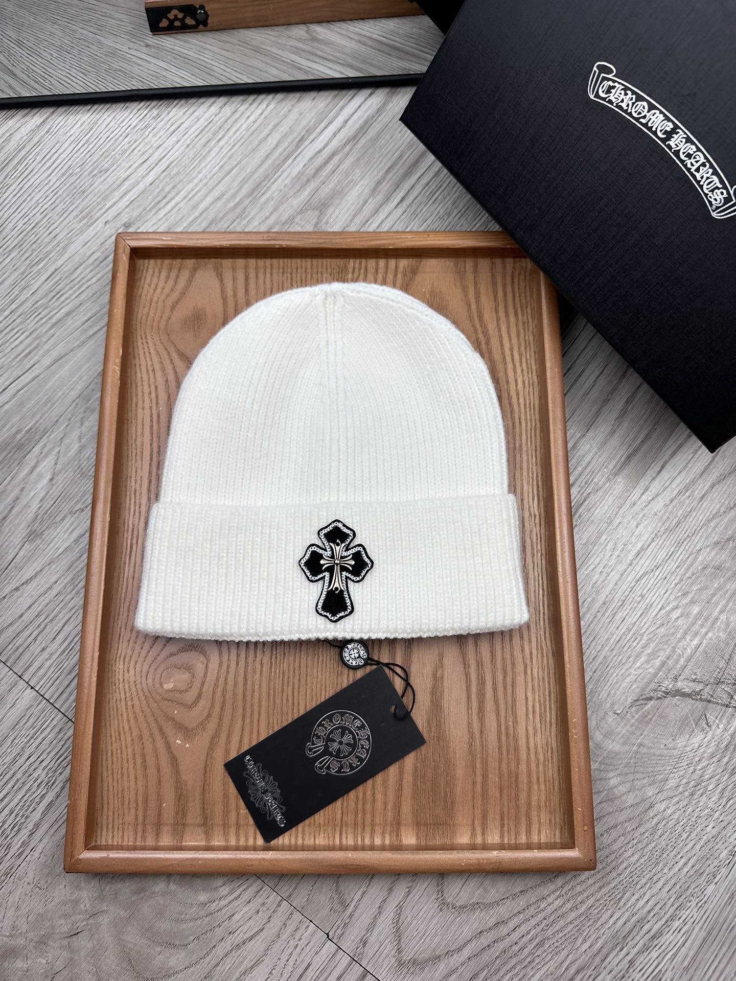 。克罗心。福利特惠！！【细毛线针织单帽】新款上架，特别实惠的一个系列帽子，面料：细毛线。密度紧致！毛线针