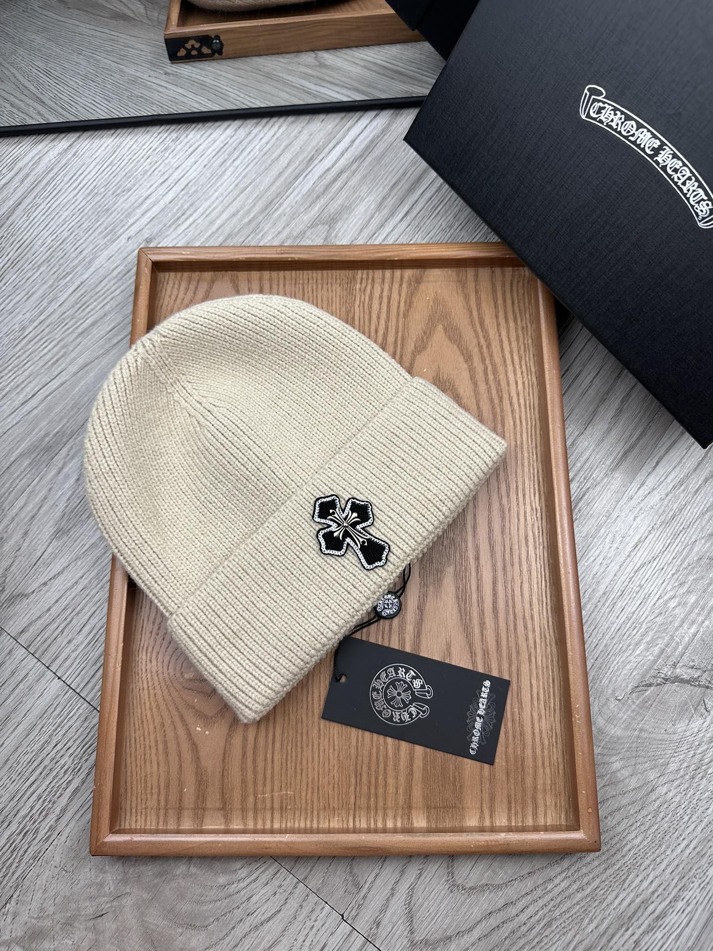 。克罗心。福利特惠！！【细毛线针织单帽】新款上架，特别实惠的一个系列帽子，面料：细毛线。密度紧致！毛线针