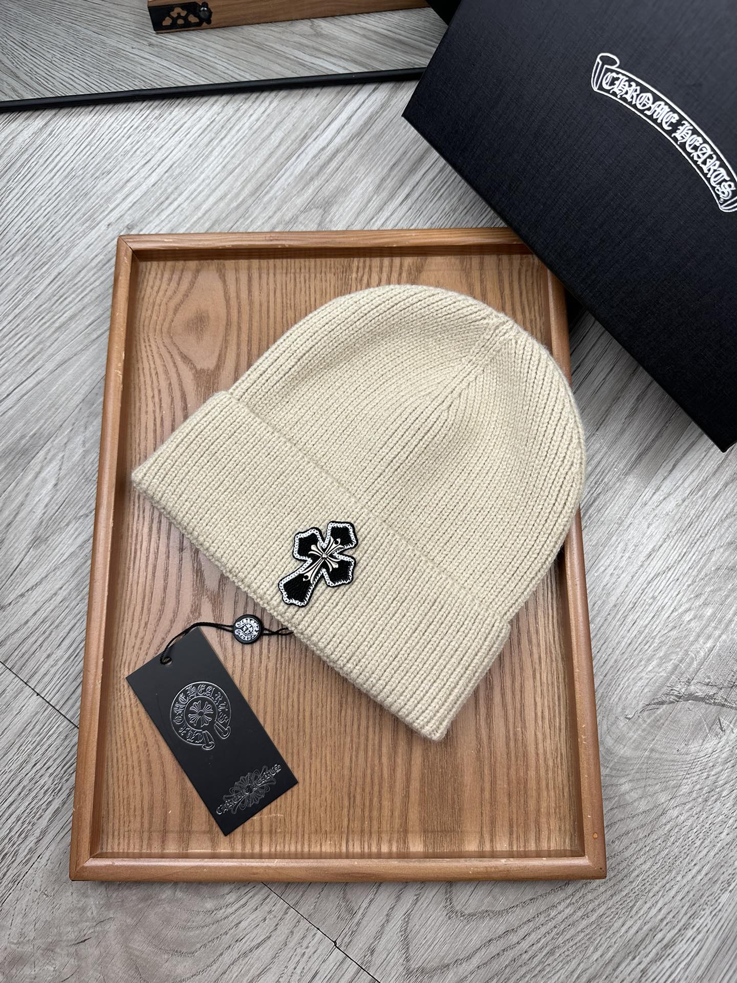 。克罗心。福利特惠！！【细毛线针织单帽】新款上架，特别实惠的一个系列帽子，面料：细毛线。密度紧致！毛线针