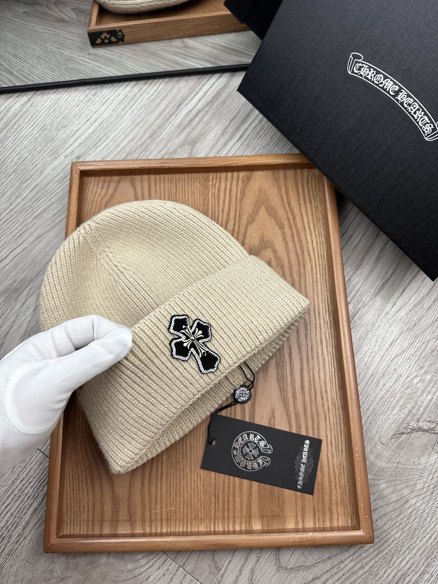 。克罗心。福利特惠！！【细毛线针织单帽】新款上架，特别实惠的一个系列帽子，面料：细毛线。密度紧致！毛线针