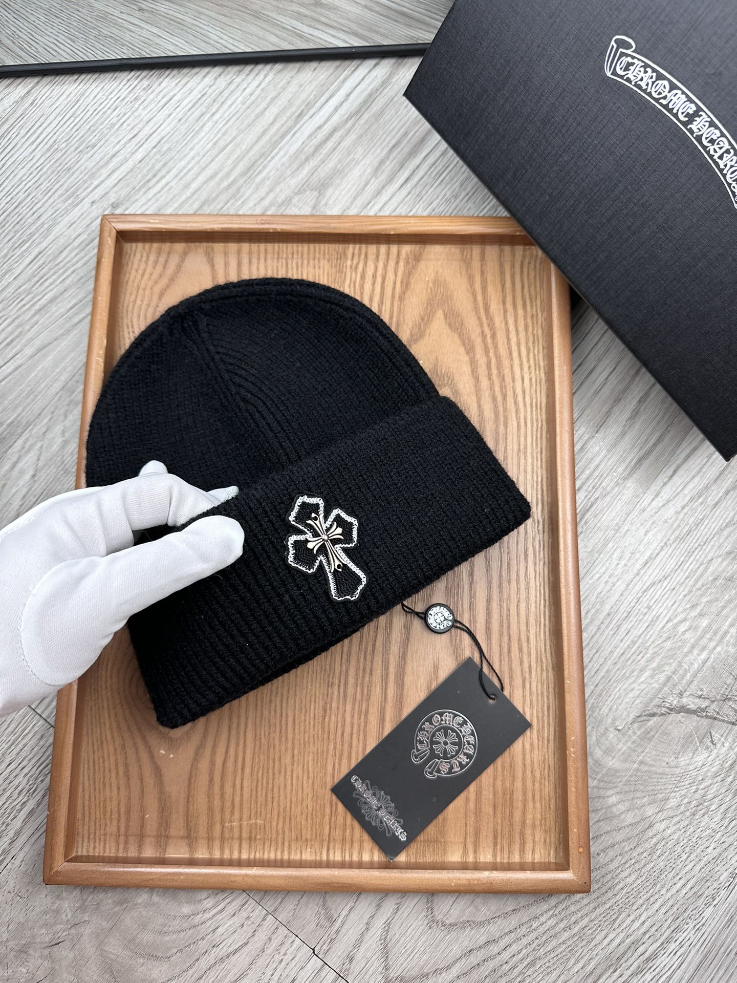 。克罗心。福利特惠！！【细毛线针织单帽】新款上架，特别实惠的一个系列帽子，面料：细毛线。密度紧致！毛线针