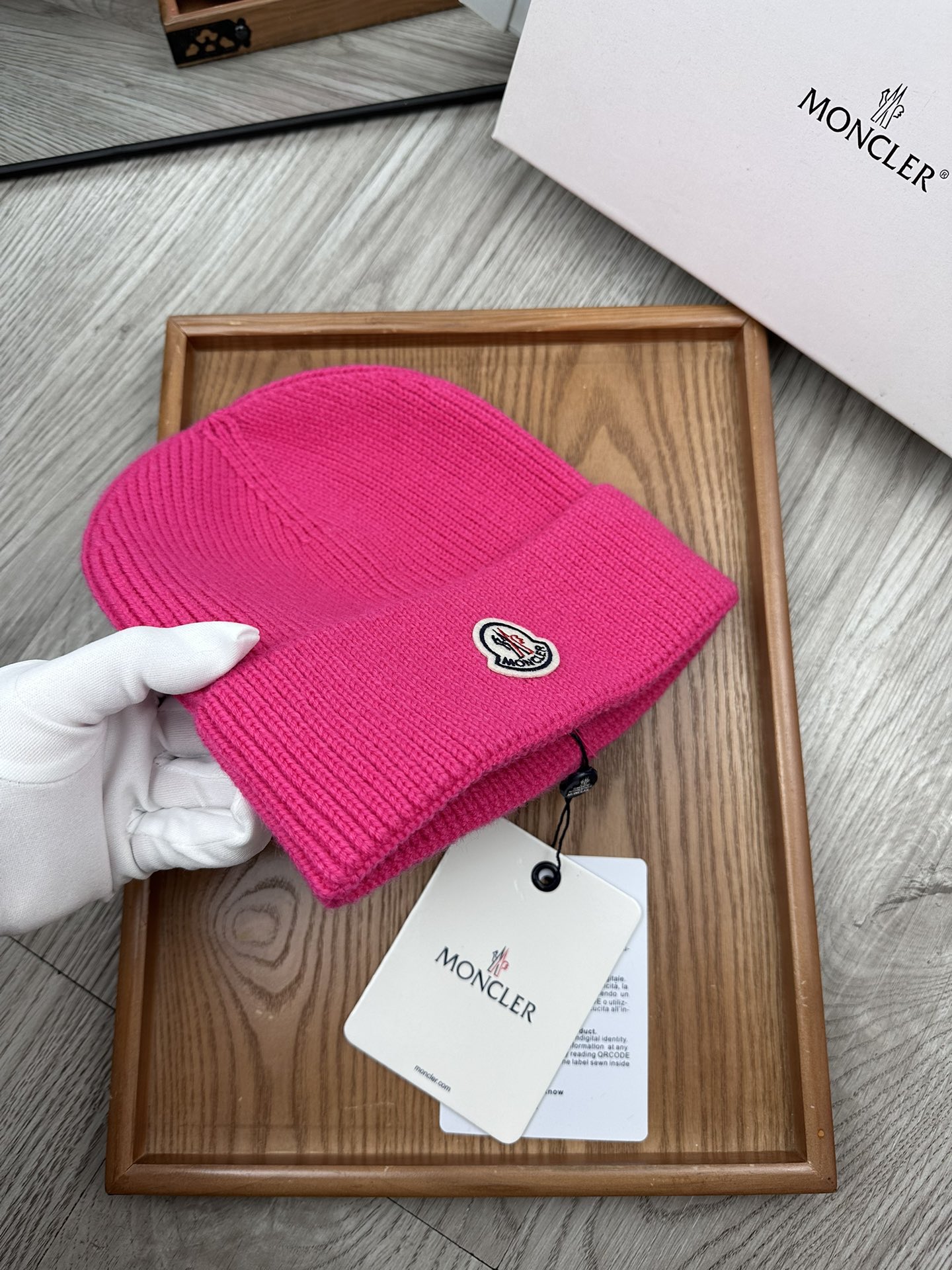 。蒙口。福利特惠！！【细毛线针织单帽】新款上架，特别实惠的一个系列帽子，面料：细毛线。密度紧致！毛线针织