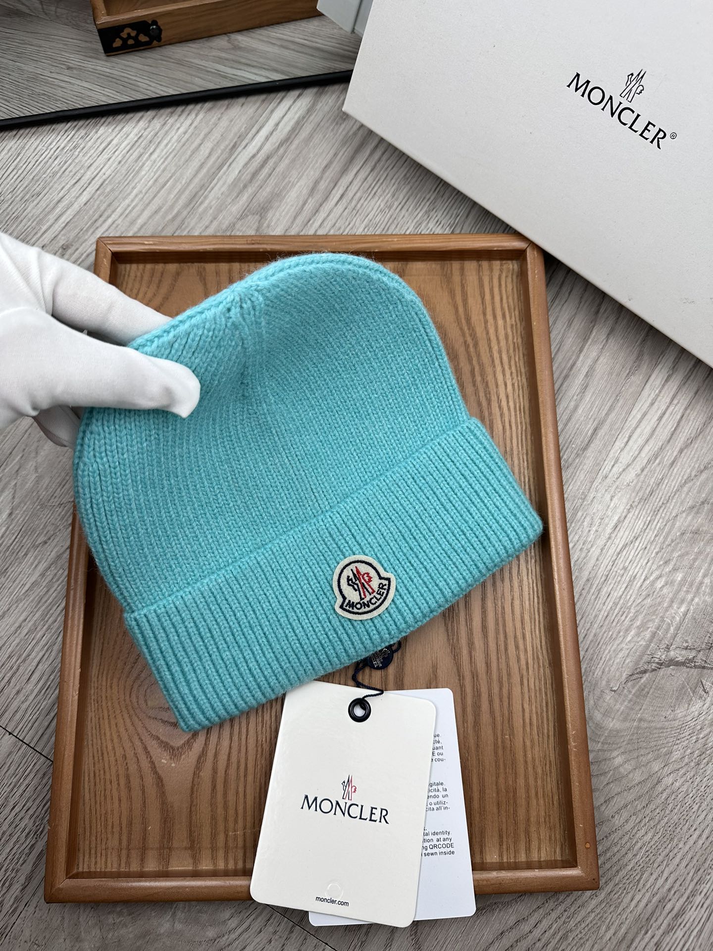 。蒙口。福利特惠！！【细毛线针织单帽】新款上架，特别实惠的一个系列帽子，面料：细毛线。密度紧致！毛线针织