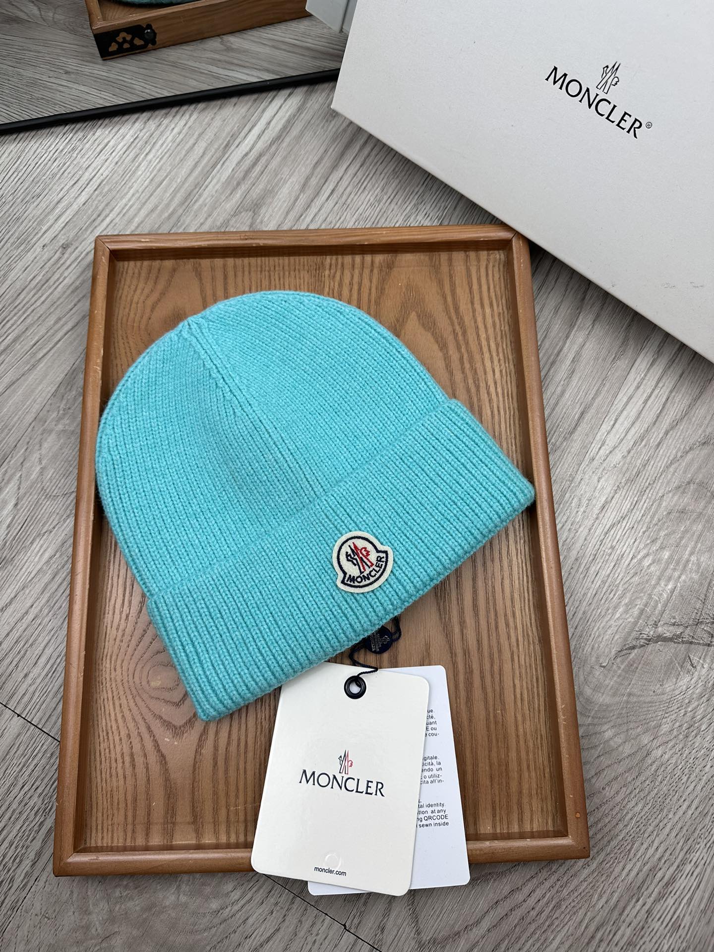 。蒙口。福利特惠！！【细毛线针织单帽】新款上架，特别实惠的一个系列帽子，面料：细毛线。密度紧致！毛线针织