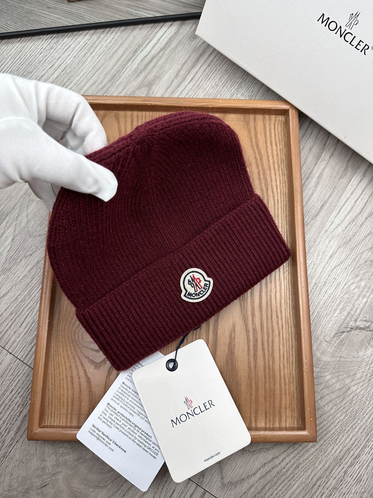 。蒙口。福利特惠！！【细毛线针织单帽】新款上架，特别实惠的一个系列帽子，面料：细毛线。密度紧致！毛线针织