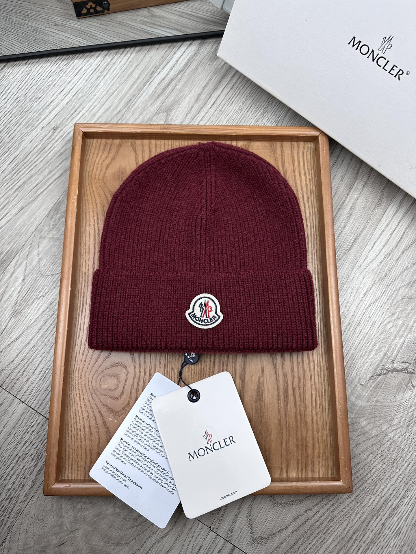 。蒙口。福利特惠！！【细毛线针织单帽】新款上架，特别实惠的一个系列帽子，面料：细毛线。密度紧致！毛线针织