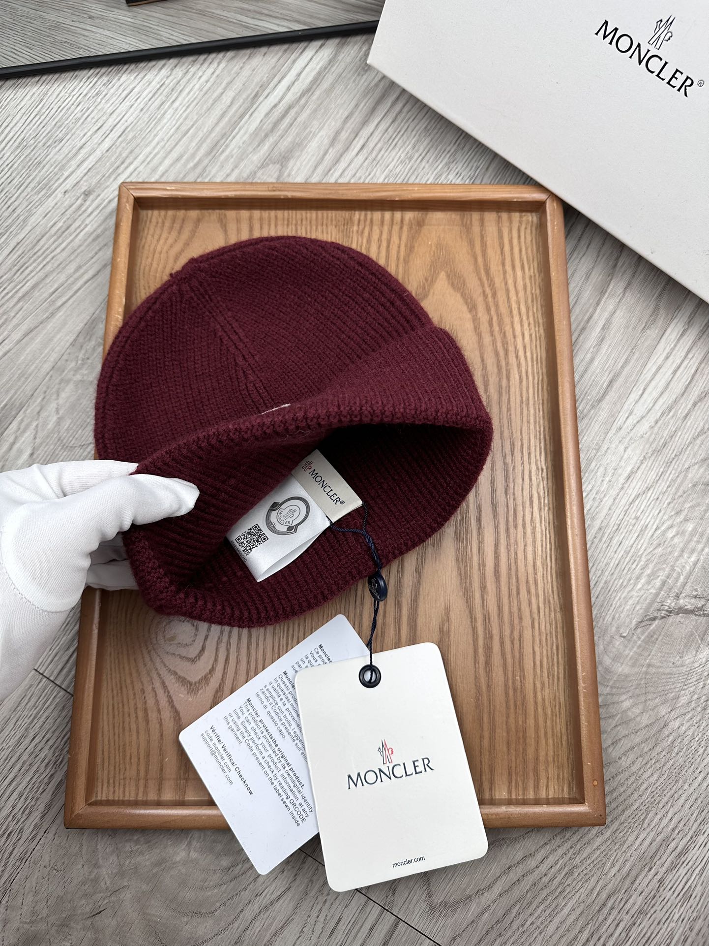 。蒙口。福利特惠！！【细毛线针织单帽】新款上架，特别实惠的一个系列帽子，面料：细毛线。密度紧致！毛线针织