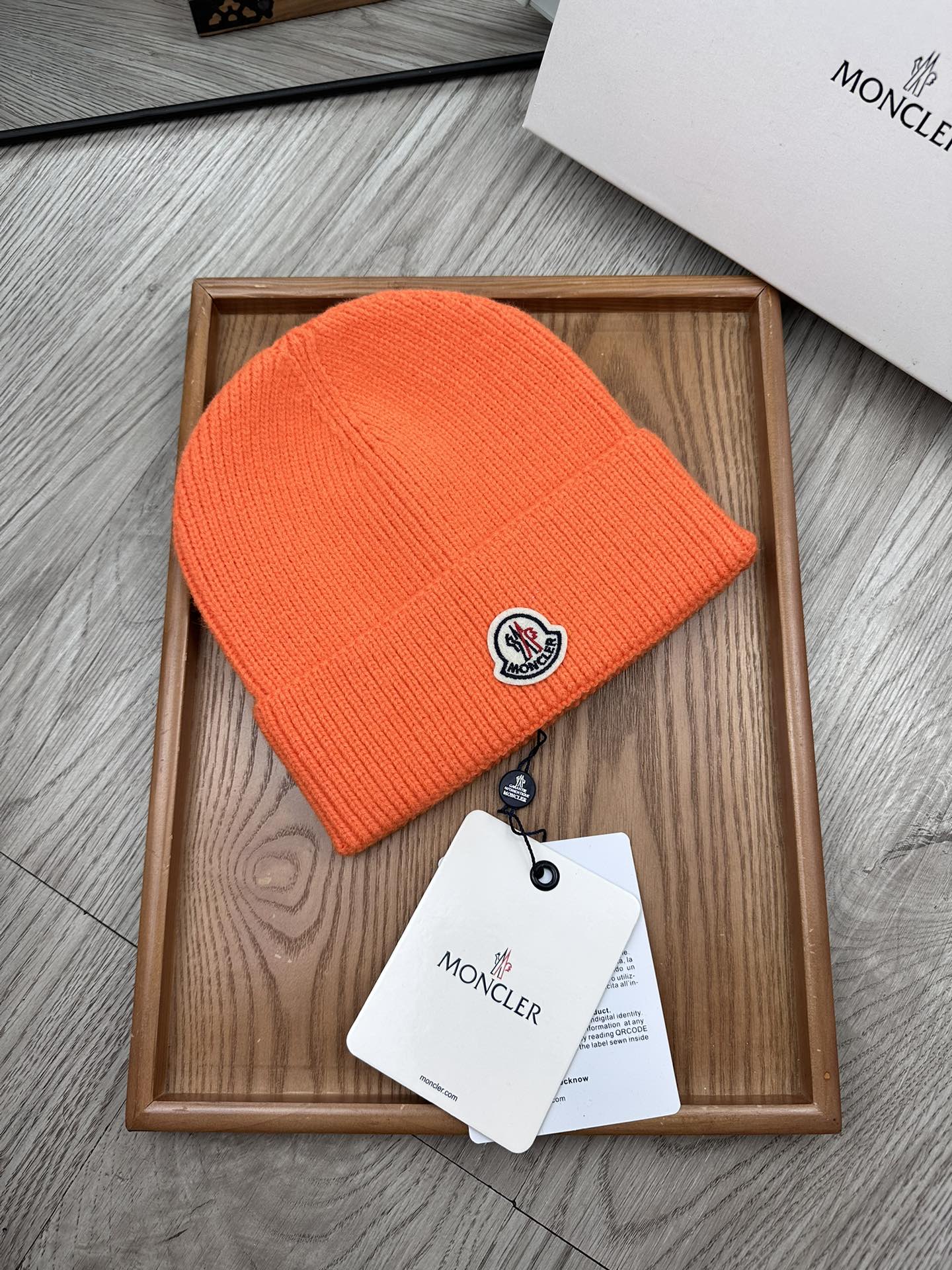 。蒙口。福利特惠！！【细毛线针织单帽】新款上架，特别实惠的一个系列帽子，面料：细毛线。密度紧致！毛线针织