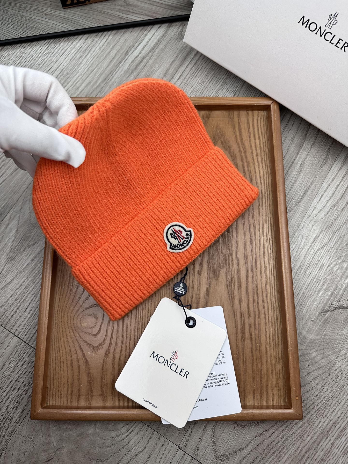 。蒙口。福利特惠！！【细毛线针织单帽】新款上架，特别实惠的一个系列帽子，面料：细毛线。密度紧致！毛线针织