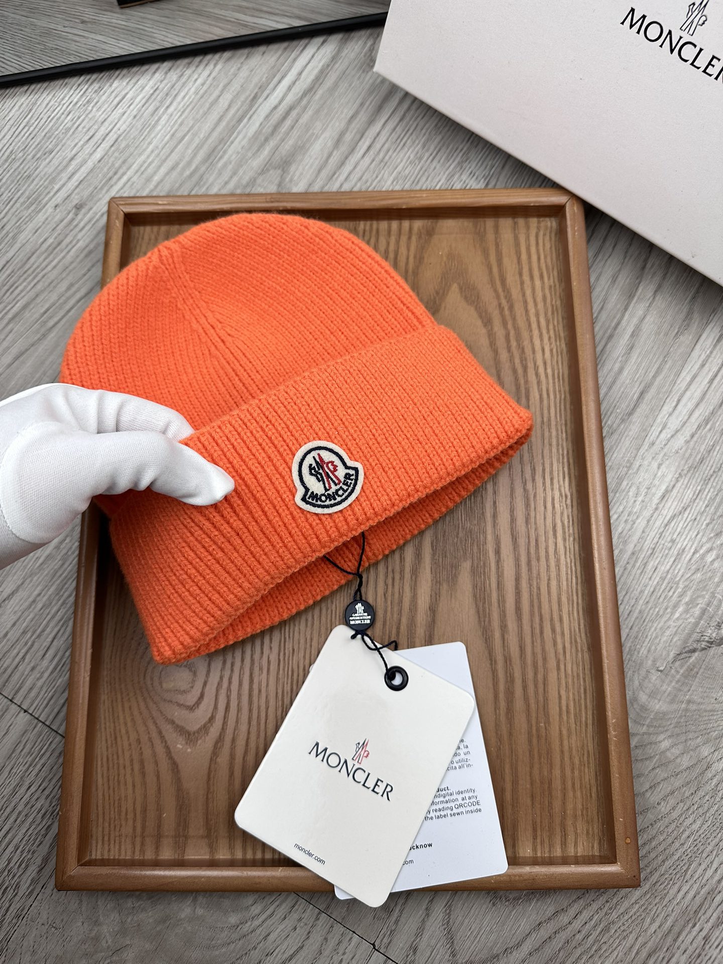 。蒙口。福利特惠！！【细毛线针织单帽】新款上架，特别实惠的一个系列帽子，面料：细毛线。密度紧致！毛线针织