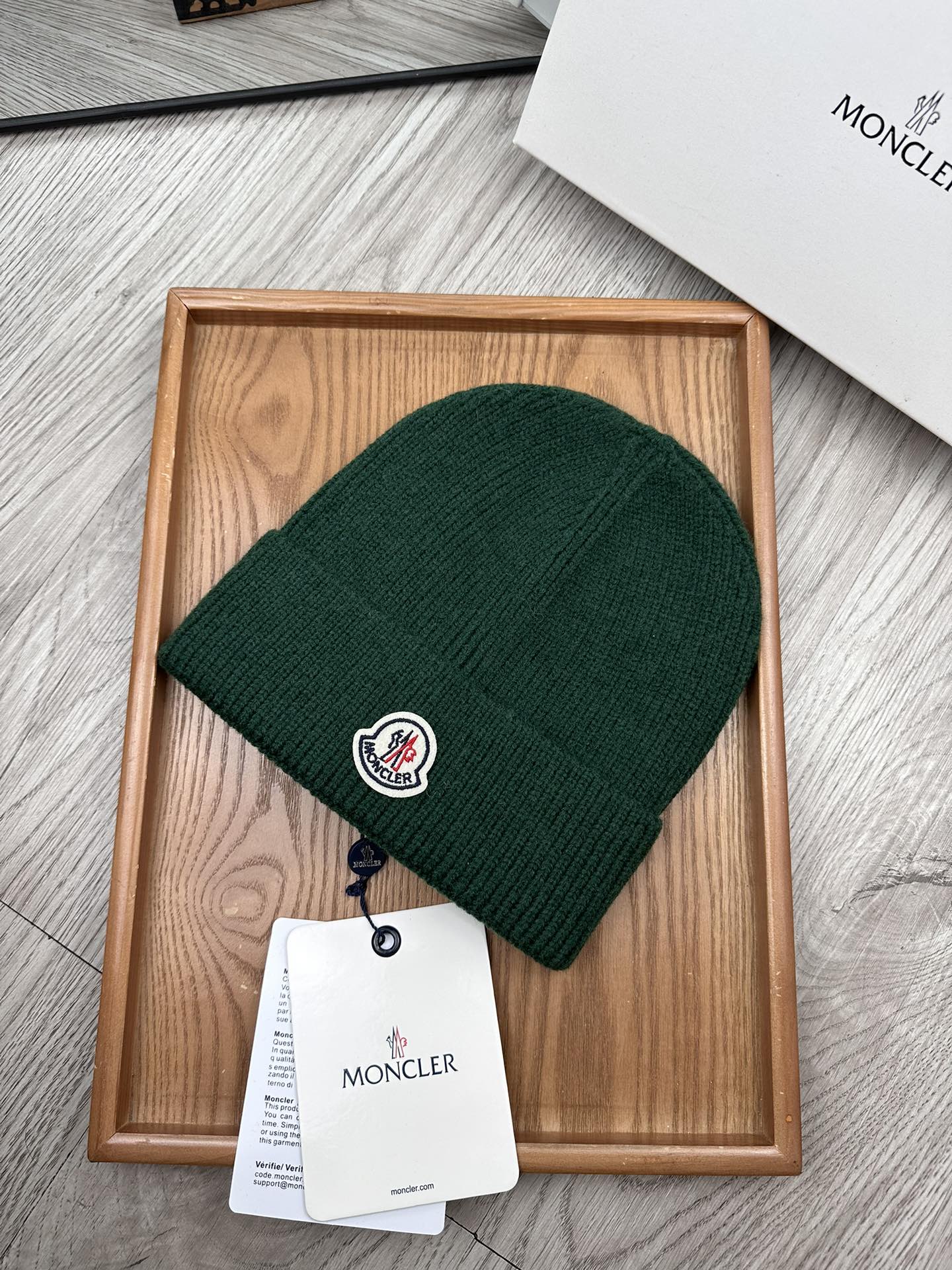 。蒙口。福利特惠！！【细毛线针织单帽】新款上架，特别实惠的一个系列帽子，面料：细毛线。密度紧致！毛线针织