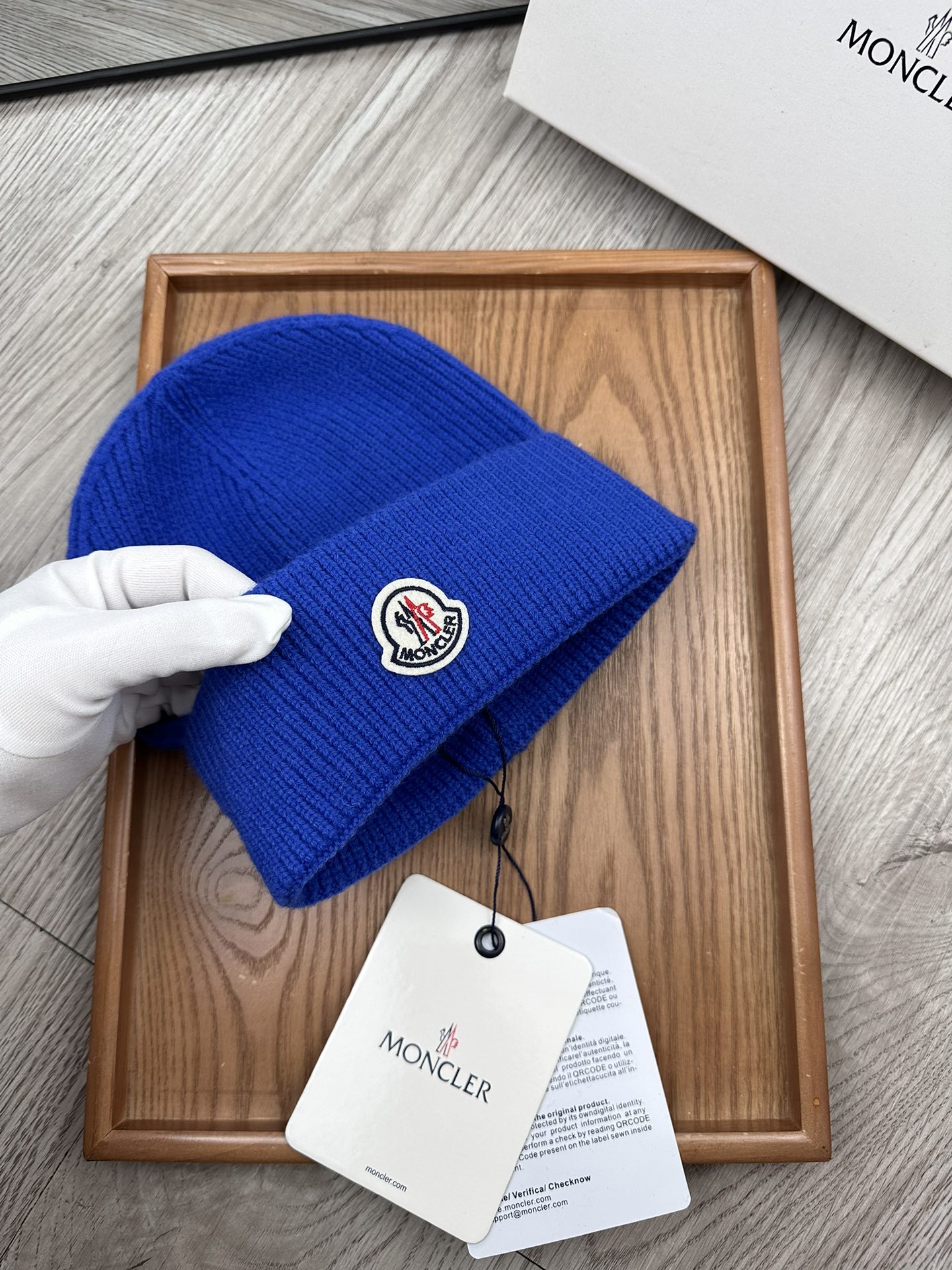 。蒙口。福利特惠！！【细毛线针织单帽】新款上架，特别实惠的一个系列帽子，面料：细毛线。密度紧致！毛线针织