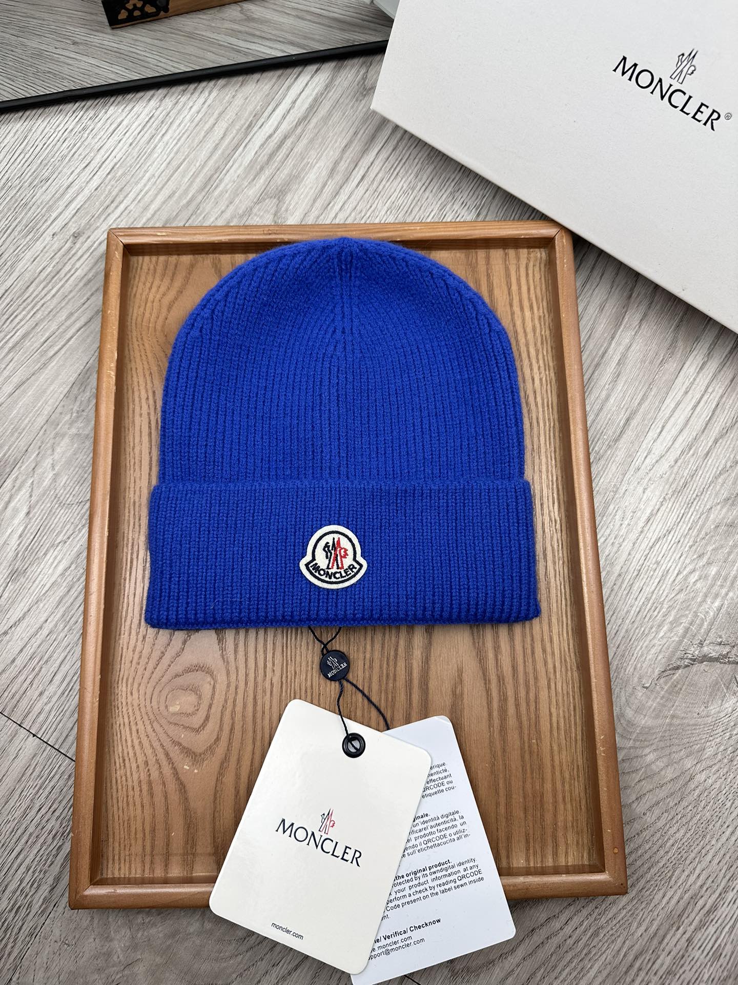 。蒙口。福利特惠！！【细毛线针织单帽】新款上架，特别实惠的一个系列帽子，面料：细毛线。密度紧致！毛线针织