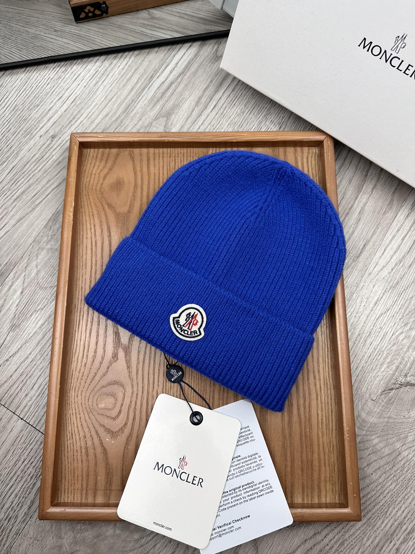 。蒙口。福利特惠！！【细毛线针织单帽】新款上架，特别实惠的一个系列帽子，面料：细毛线。密度紧致！毛线针织