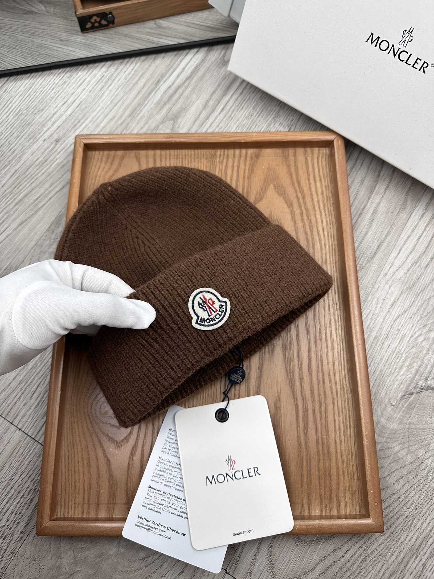 。蒙口。福利特惠！！【细毛线针织单帽】新款上架，特别实惠的一个系列帽子，面料：细毛线。密度紧致！毛线针织