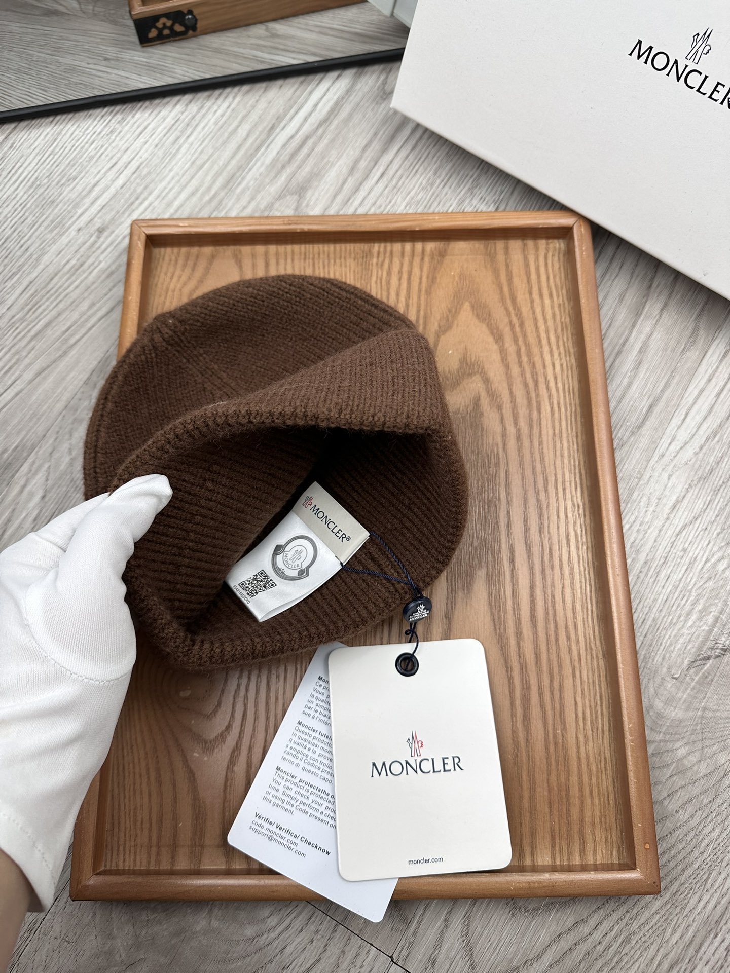 。蒙口。福利特惠！！【细毛线针织单帽】新款上架，特别实惠的一个系列帽子，面料：细毛线。密度紧致！毛线针织