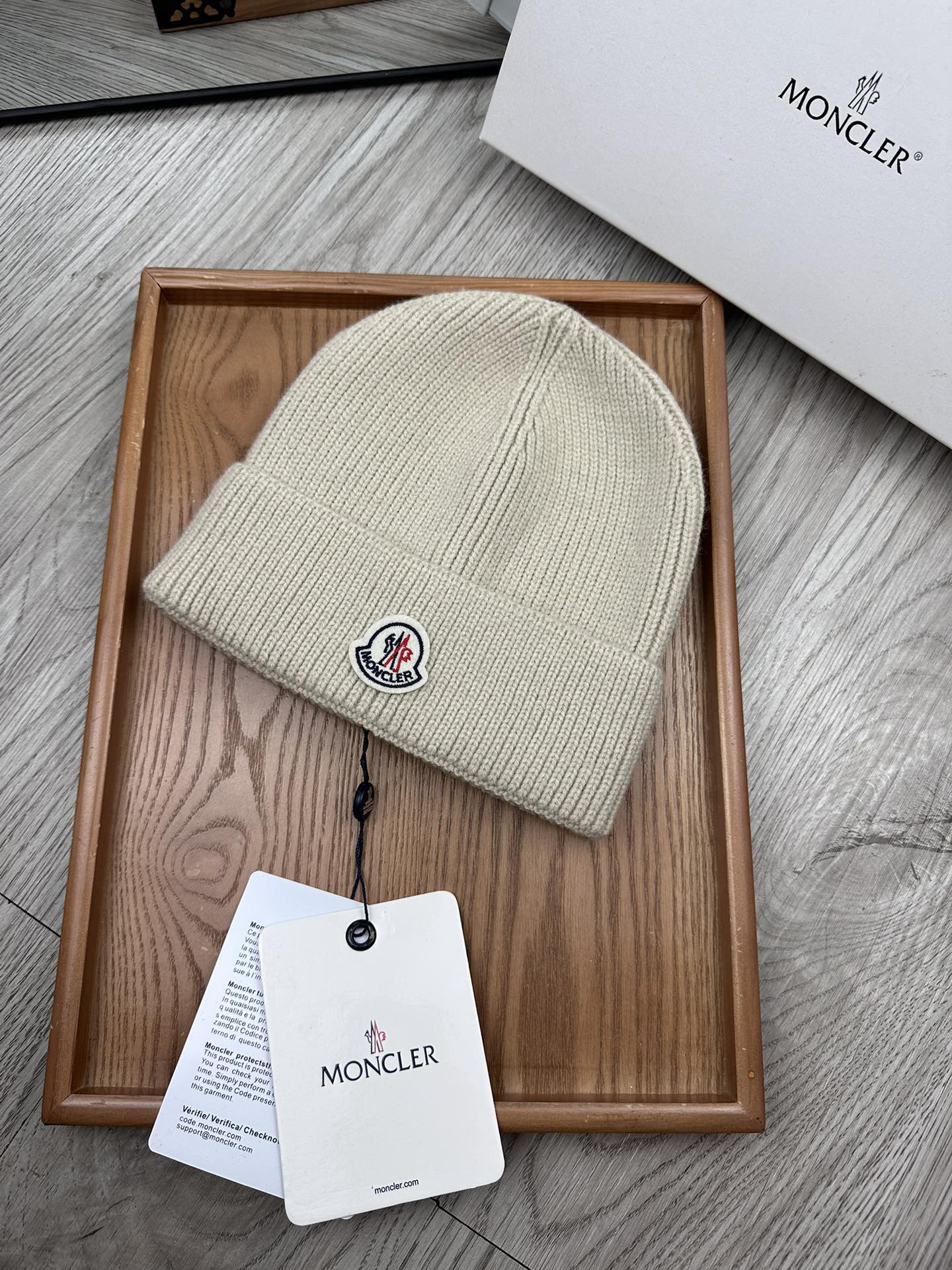 。蒙口。福利特惠！！【细毛线针织单帽】新款上架，特别实惠的一个系列帽子，面料：细毛线。密度紧致！毛线针织