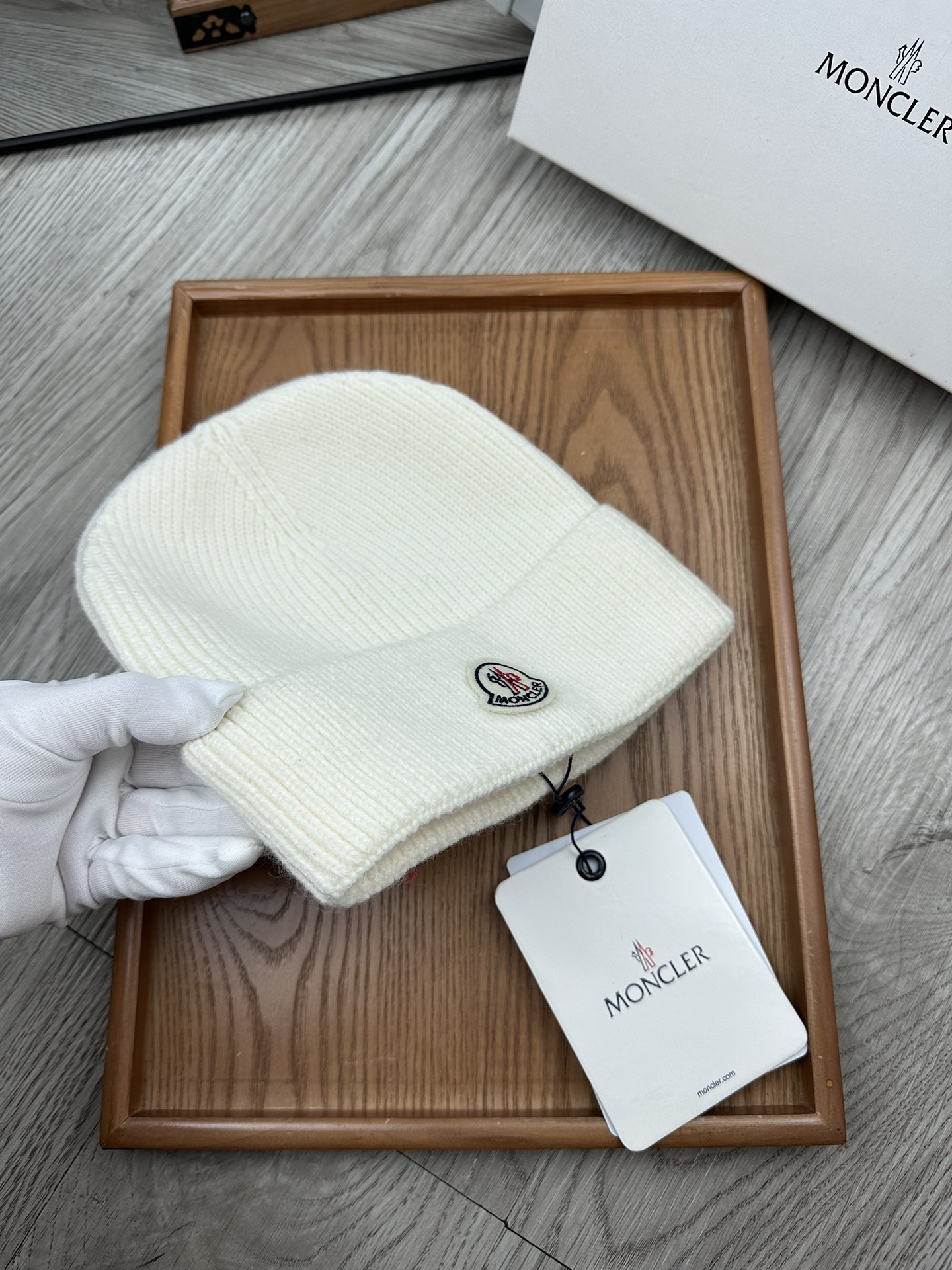 。蒙口。福利特惠！！【细毛线针织单帽】新款上架，特别实惠的一个系列帽子，面料：细毛线。密度紧致！毛线针织