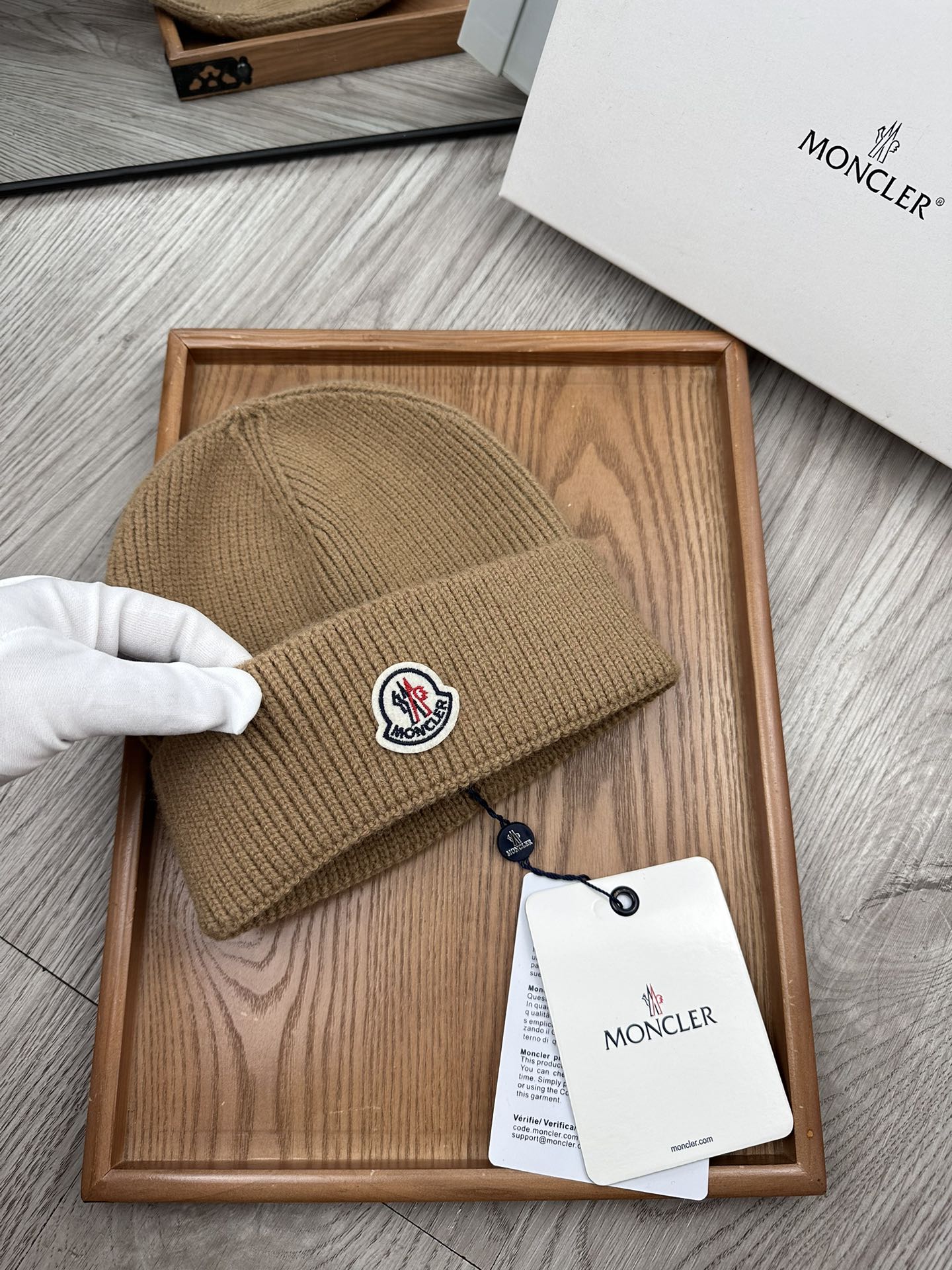 。蒙口。福利特惠！！【细毛线针织单帽】新款上架，特别实惠的一个系列帽子，面料：细毛线。密度紧致！毛线针织