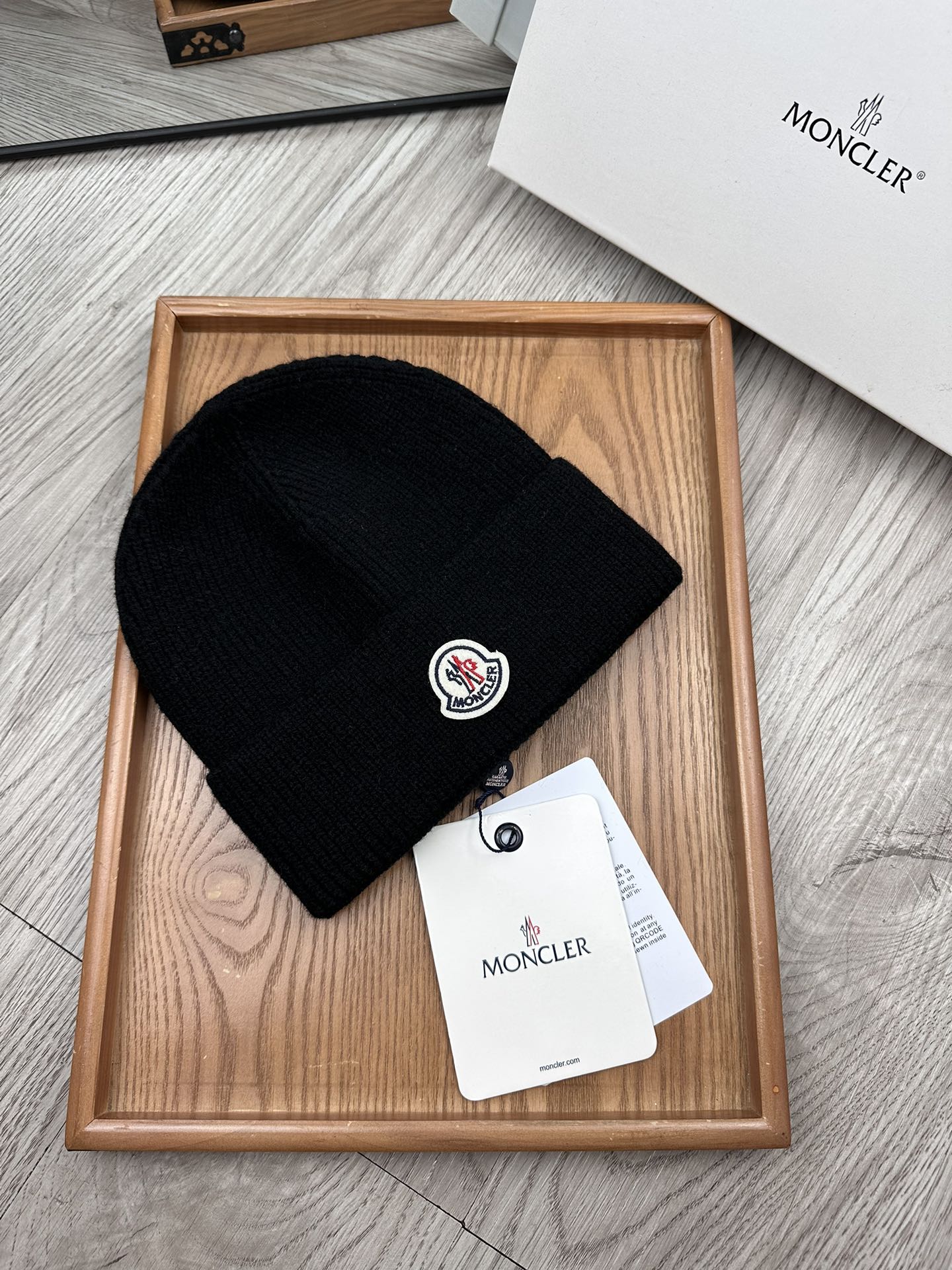 。蒙口。福利特惠！！【细毛线针织单帽】新款上架，特别实惠的一个系列帽子，面料：细毛线。密度紧致！毛线针织