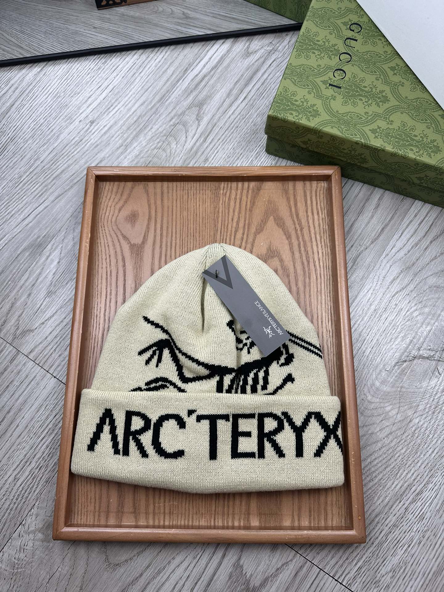 。始祖鸟。福利特惠！！【细毛线针织单帽】新款上架，特别实惠的一个系列帽子，面料：细毛线。密度紧致！毛线针