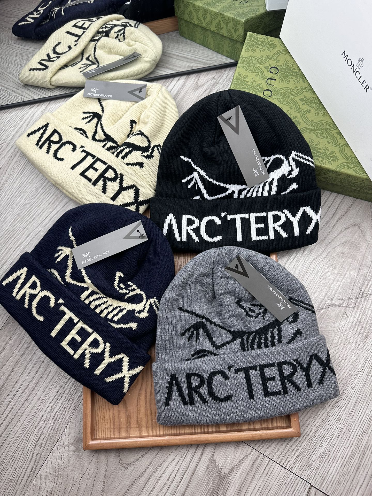 。始祖鸟。福利特惠！！【细毛线针织单帽】新款上架，特别实惠的一个系列帽子，面料：细毛线。密度紧致！毛线针