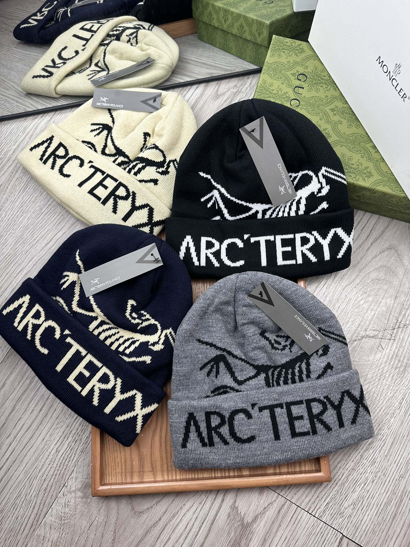 。始祖鸟。福利特惠！！【细毛线针织单帽】新款上架，特别实惠的一个系列帽子，面料：细毛线。密度紧致！毛线针