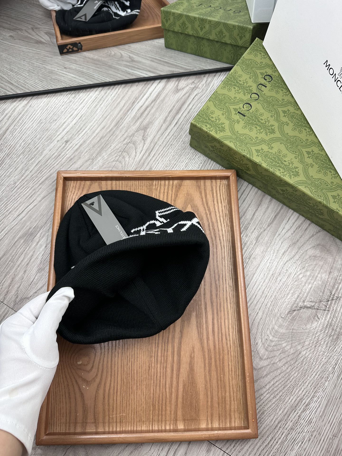 。始祖鸟。福利特惠！！【细毛线针织单帽】新款上架，特别实惠的一个系列帽子，面料：细毛线。密度紧致！毛线针