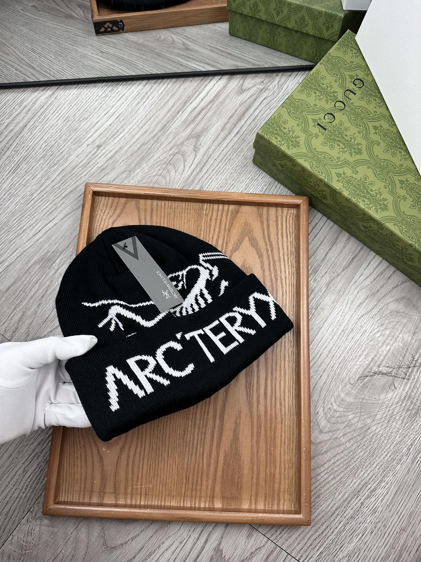 。始祖鸟。福利特惠！！【细毛线针织单帽】新款上架，特别实惠的一个系列帽子，面料：细毛线。密度紧致！毛线针