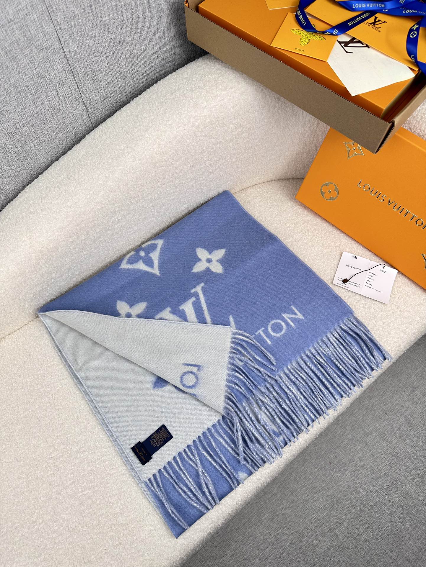 ￥。Louis Vitton。【酒红色】霍思燕同款披肩围巾两用！！驴家经典之作！欧美中东国际各大名模女星