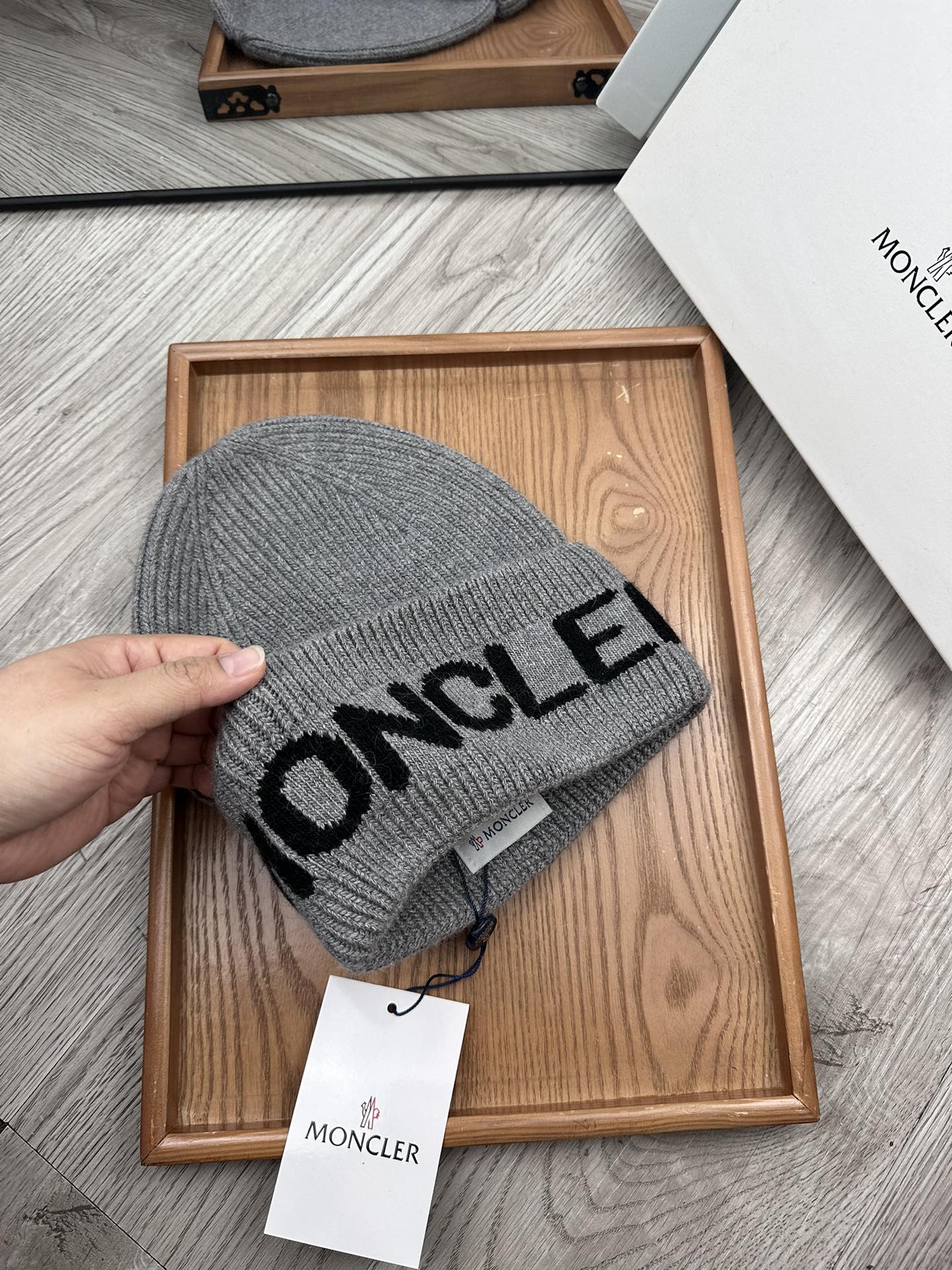 🌹。蒙口。【羊毛单帽】客供小羊毛！珍贵典藏的灵魂帽子！客供色纱.每个颜色都非常好看！经典！手感软腻.70